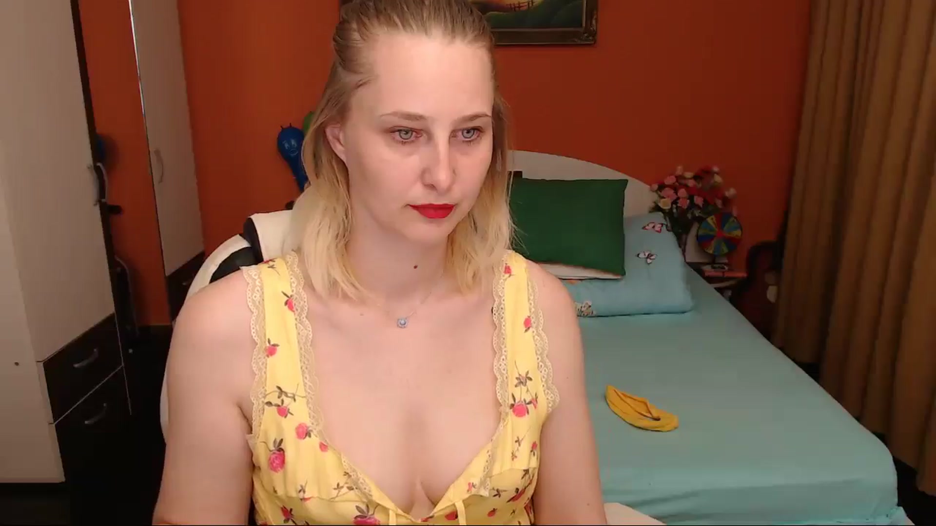 Gallery image thumbnail from LoveeSunshine's myfreecams stream on, 05/06/2026, 23:48 image 16 of 20