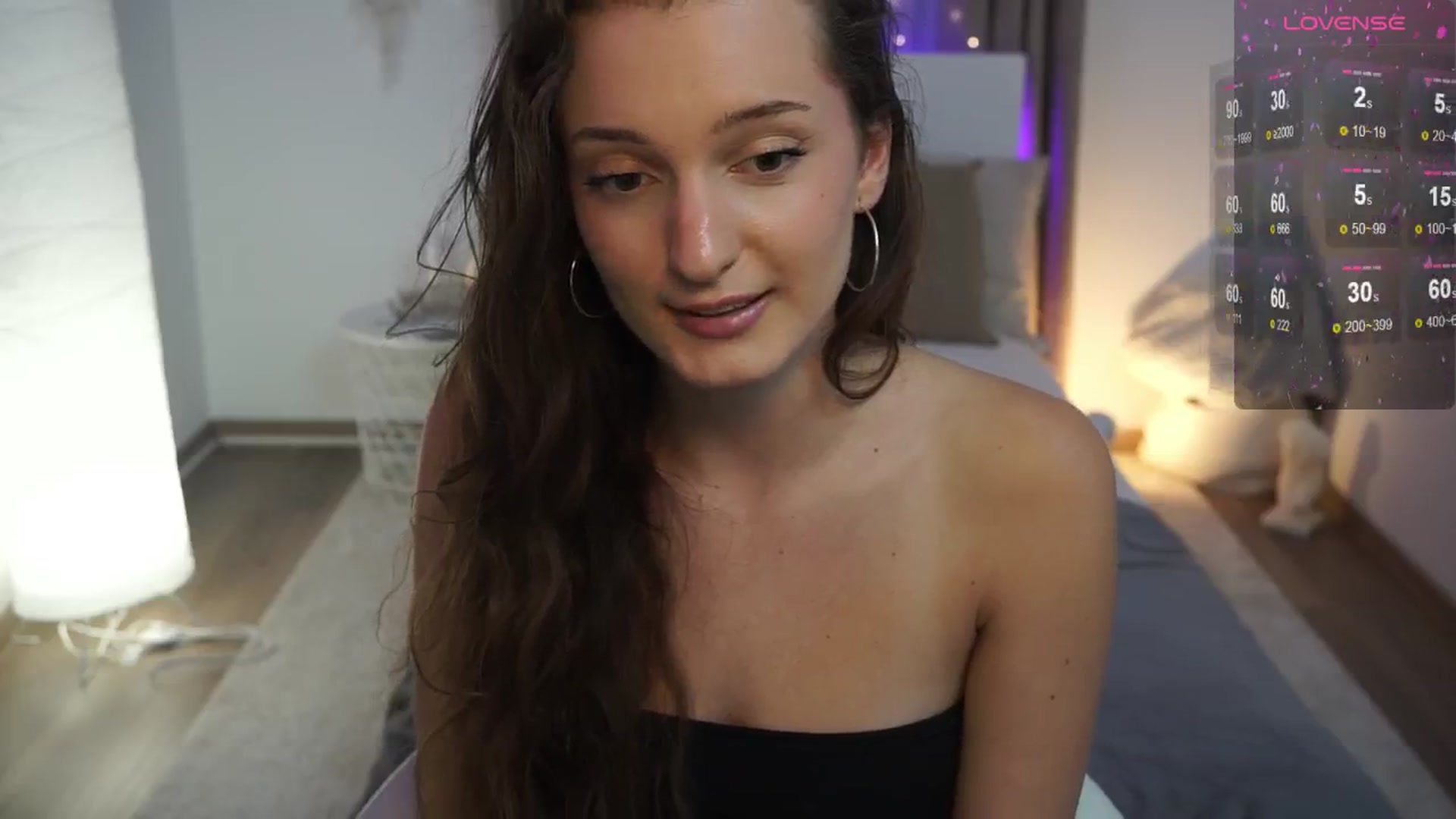 Gallery image thumbnail from LoveelyLunaa's myfreecams stream on, 09/29/2024, 14:14 image 9 of 20