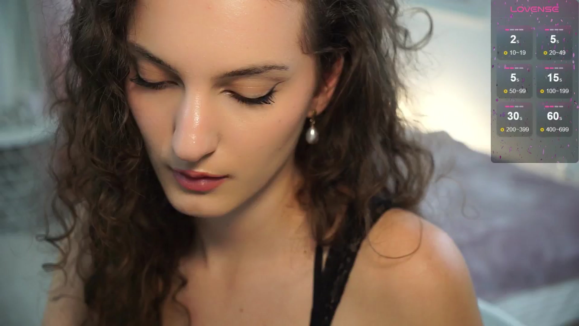 Gallery image thumbnail from LoveelyLunaa's myfreecams stream on, 10/26/2024, 14:08 image 11 of 20