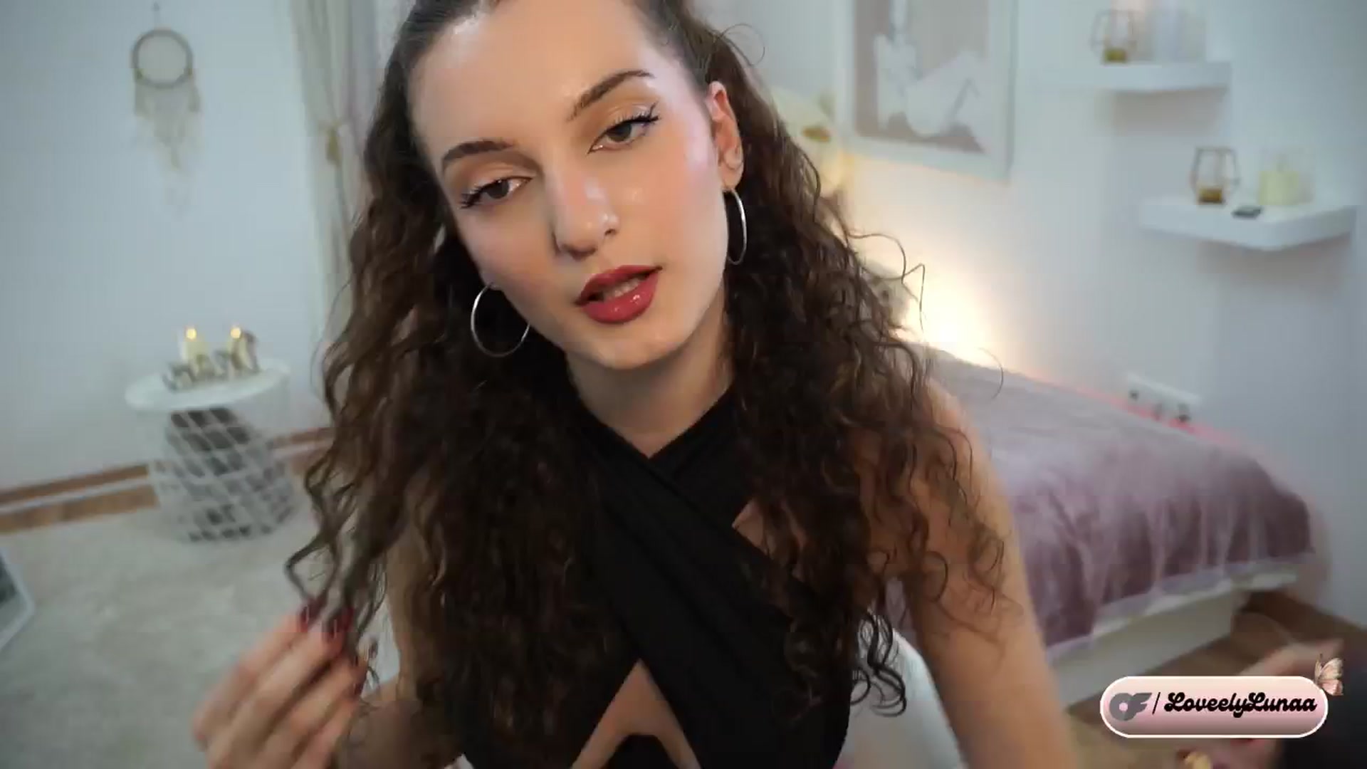 Gallery image thumbnail from LoveelyLunaa's myfreecams stream on, 11/03/2024, 12:28 image 3 of 20