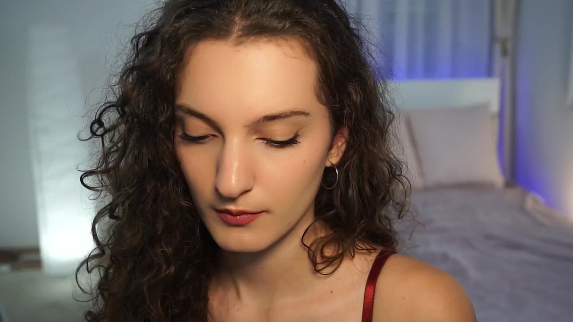 Gallery image thumbnail from LoveelyLunaa's myfreecams stream on, 11/24/2024, 13:33 image 9 of 20