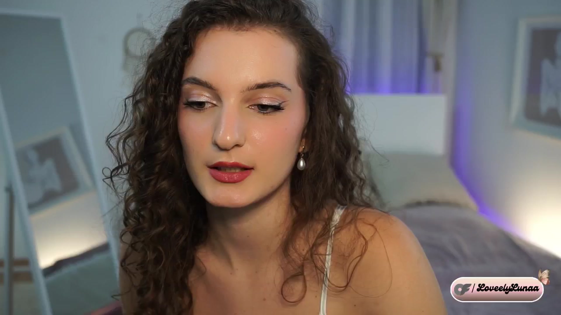 Gallery image thumbnail from LoveelyLunaa's myfreecams stream on, 11/27/2024, 20:31 image 14 of 20