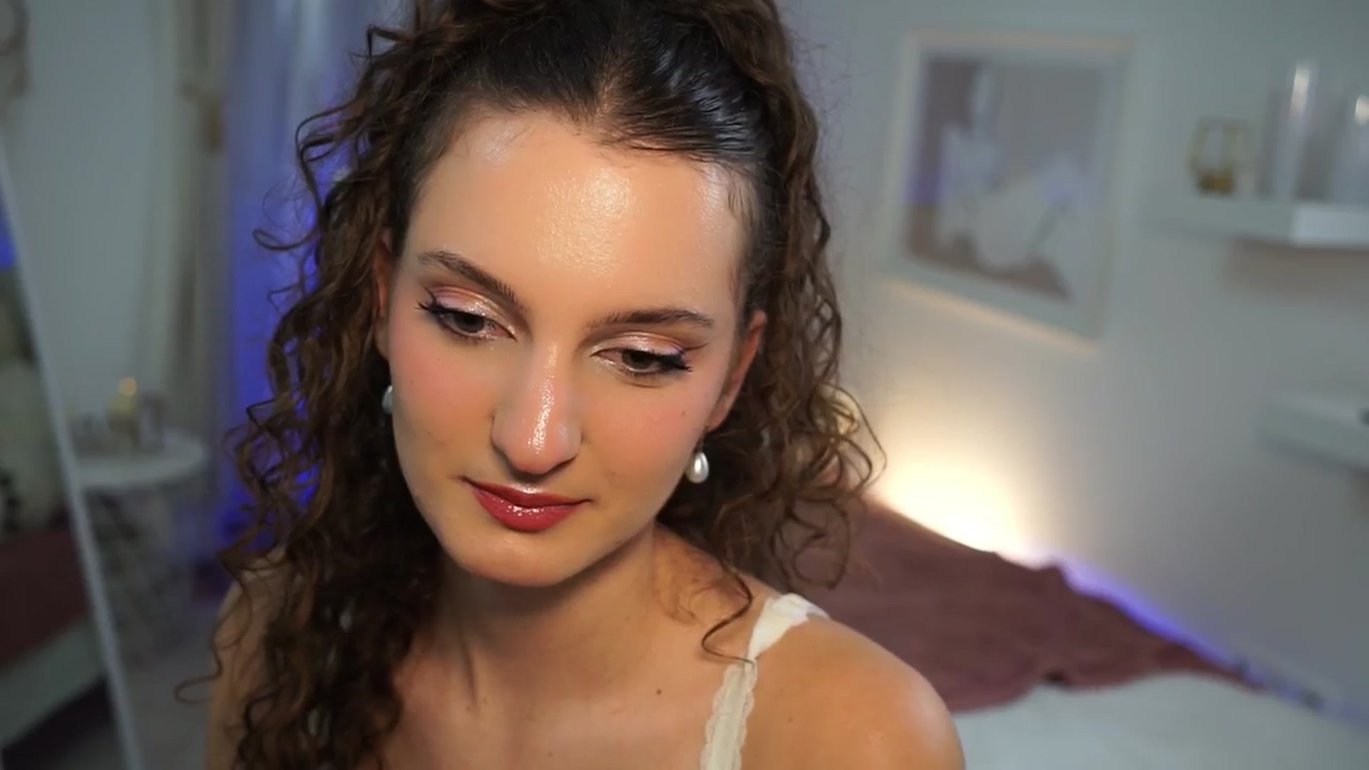 Gallery image thumbnail from LoveelyLunaa's myfreecams stream on, 12/01/2024, 22:59 image 4 of 20