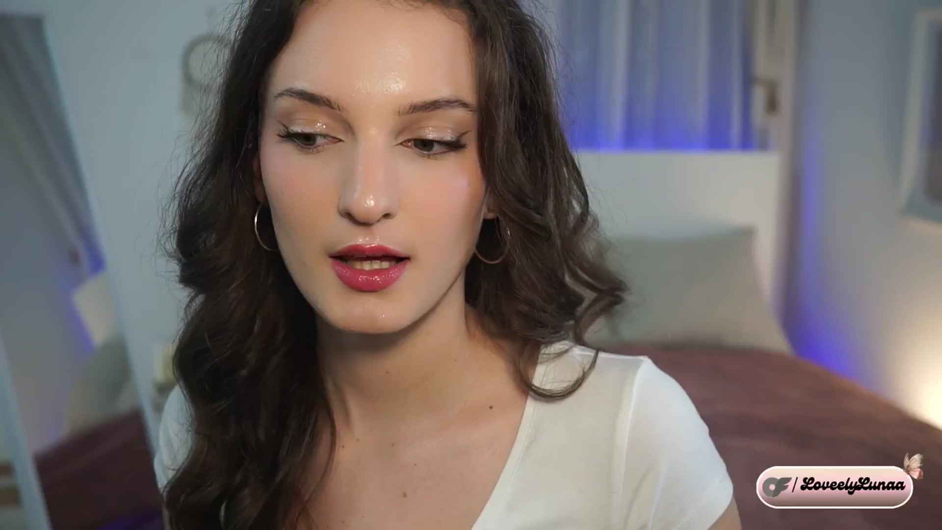 Gallery image thumbnail from LoveelyLunaa's myfreecams stream on, 12/29/2024, 18:42 image 2 of 20