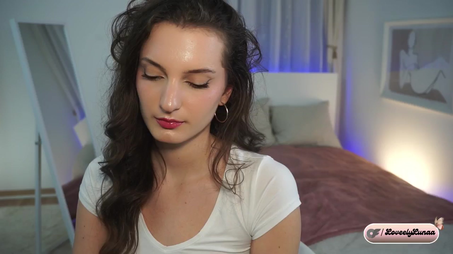 Gallery image thumbnail from LoveelyLunaa's myfreecams stream on, 12/29/2024, 21:46 image 8 of 20