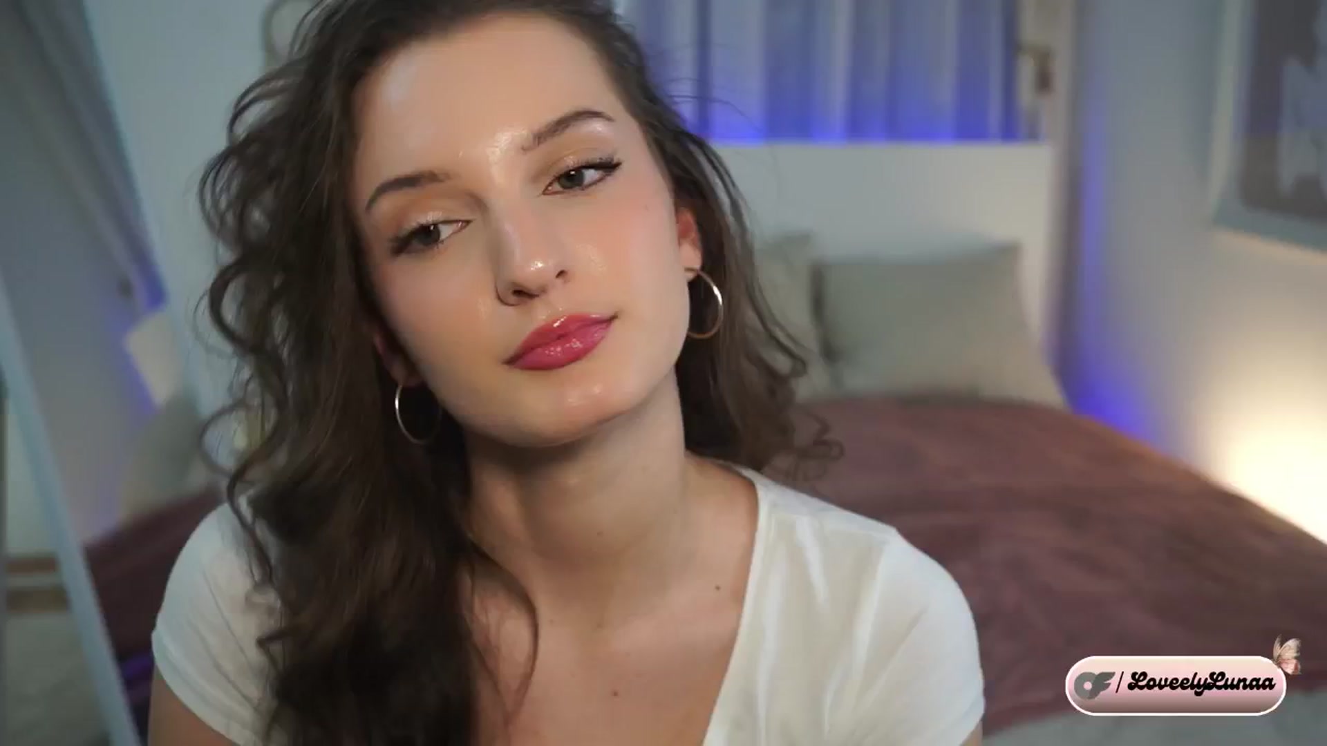 Gallery image thumbnail from LoveelyLunaa's myfreecams stream on, 12/29/2024, 21:46 image 5 of 20
