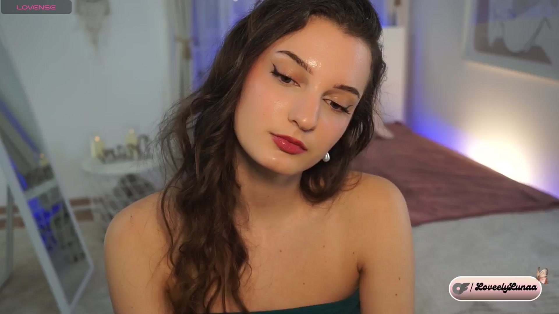 Gallery image thumbnail from LoveelyLunaa's myfreecams stream on, 01/02/2025, 13:47 image 10 of 20