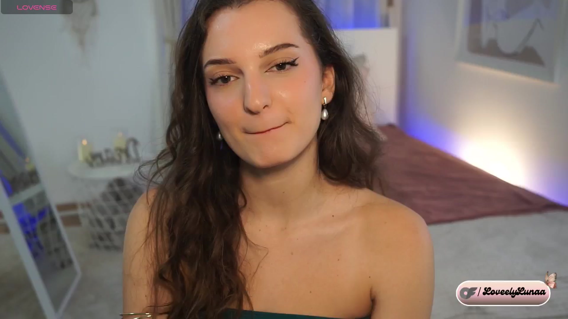 Gallery image thumbnail from LoveelyLunaa's myfreecams stream on, 01/02/2025, 13:47 image 3 of 20