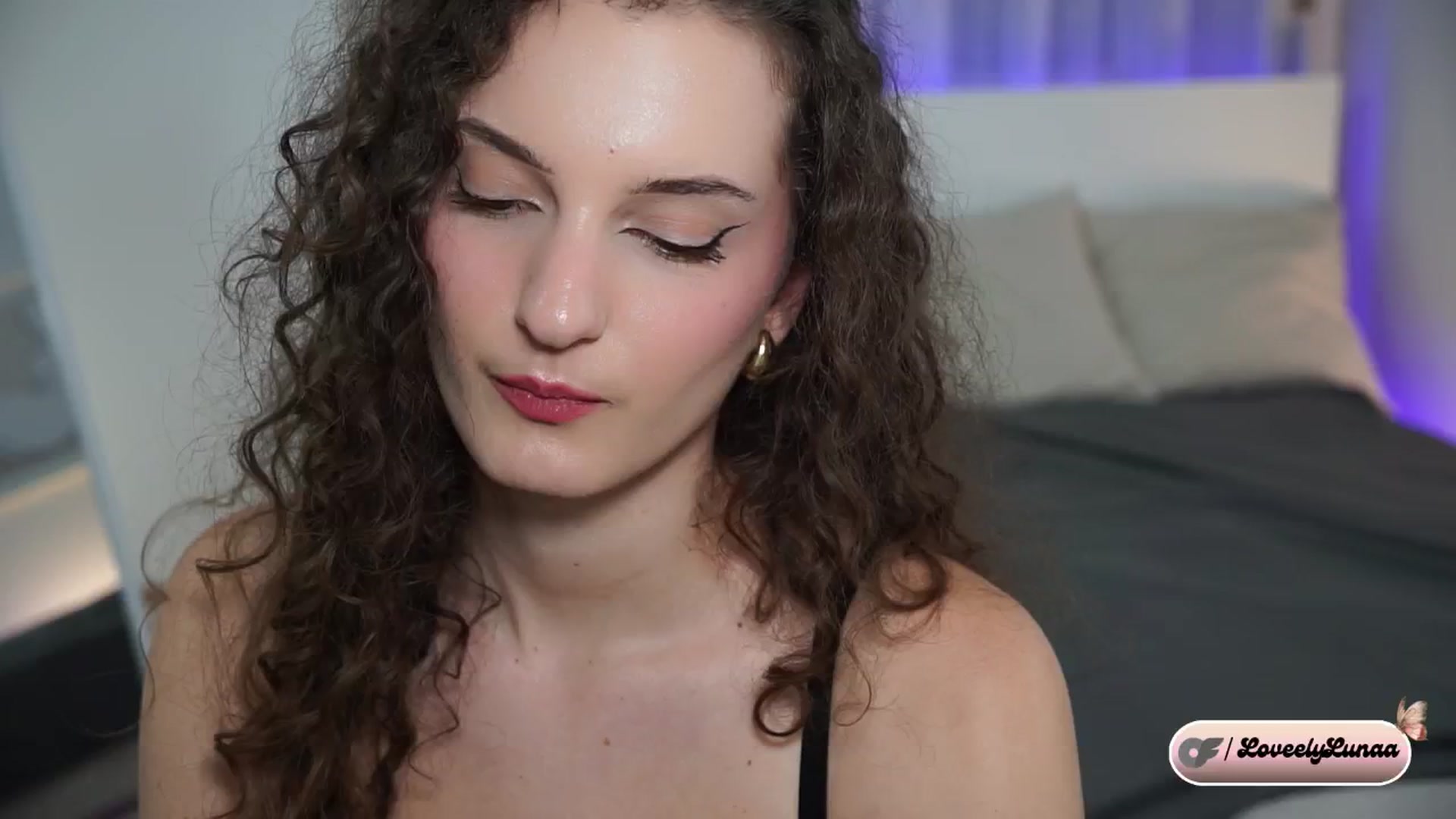 Gallery image thumbnail from LoveelyLunaa's myfreecams stream on, 01/09/2025, 15:20 image 17 of 20