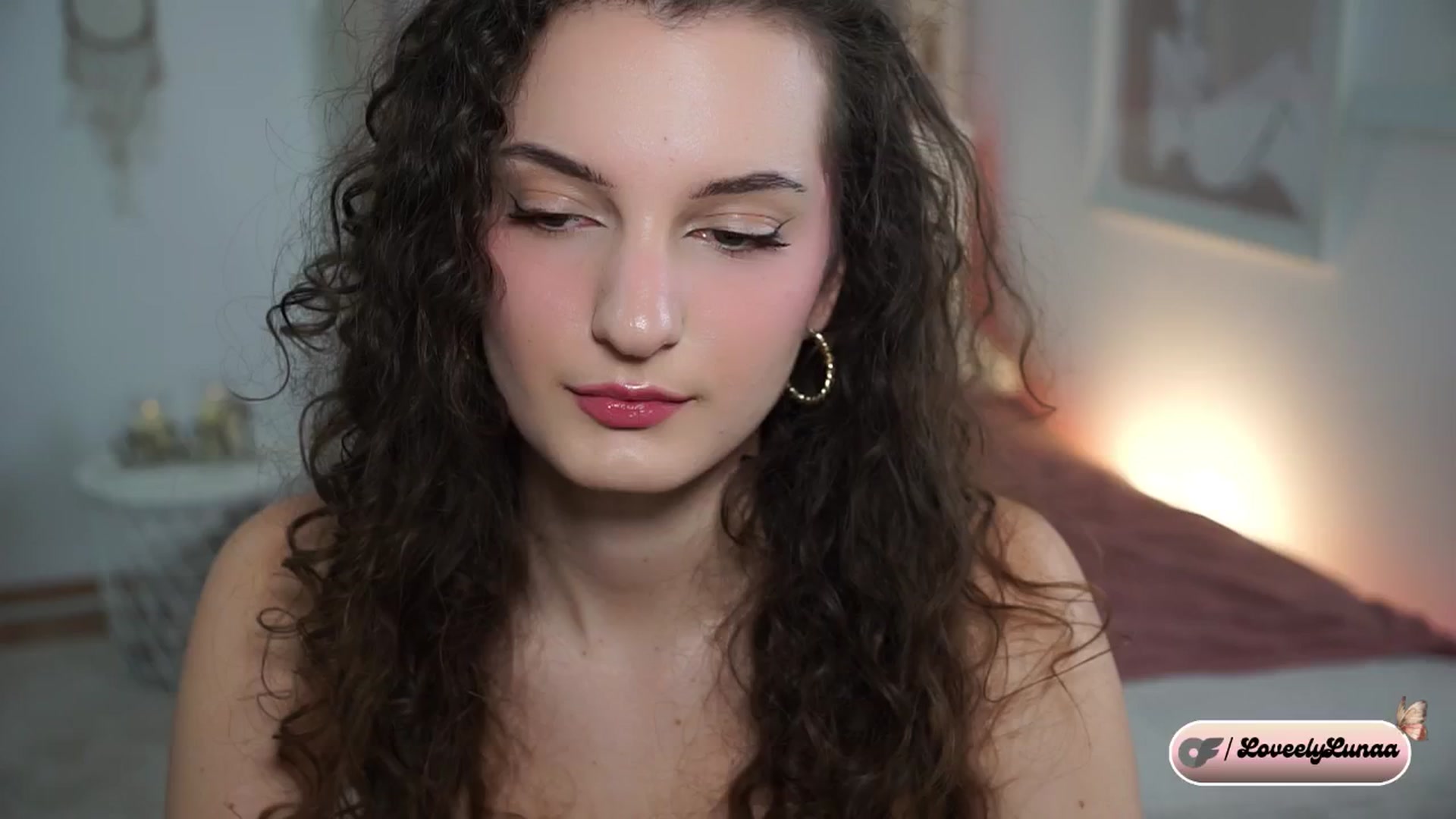Gallery image thumbnail from LoveelyLunaa's myfreecams stream on, 01/13/2025, 11:13 image 4 of 20