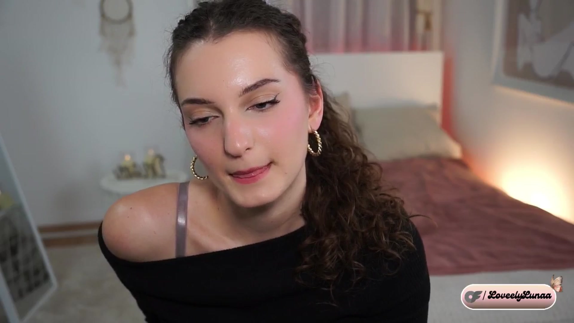 Gallery image thumbnail from LoveelyLunaa's myfreecams stream on, 01/13/2025, 14:12 image 20 of 20