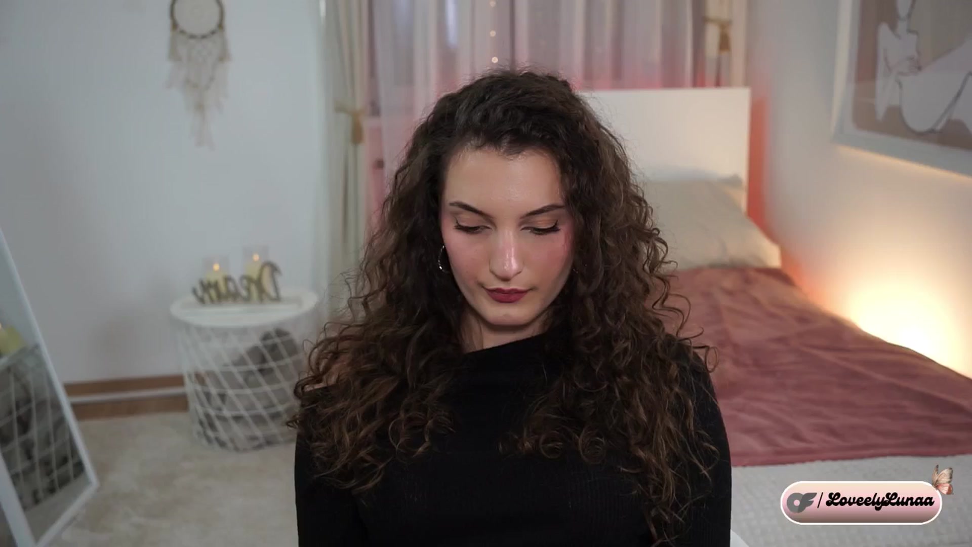 Gallery image thumbnail from LoveelyLunaa's myfreecams stream on, 01/13/2025, 14:12 image 10 of 20