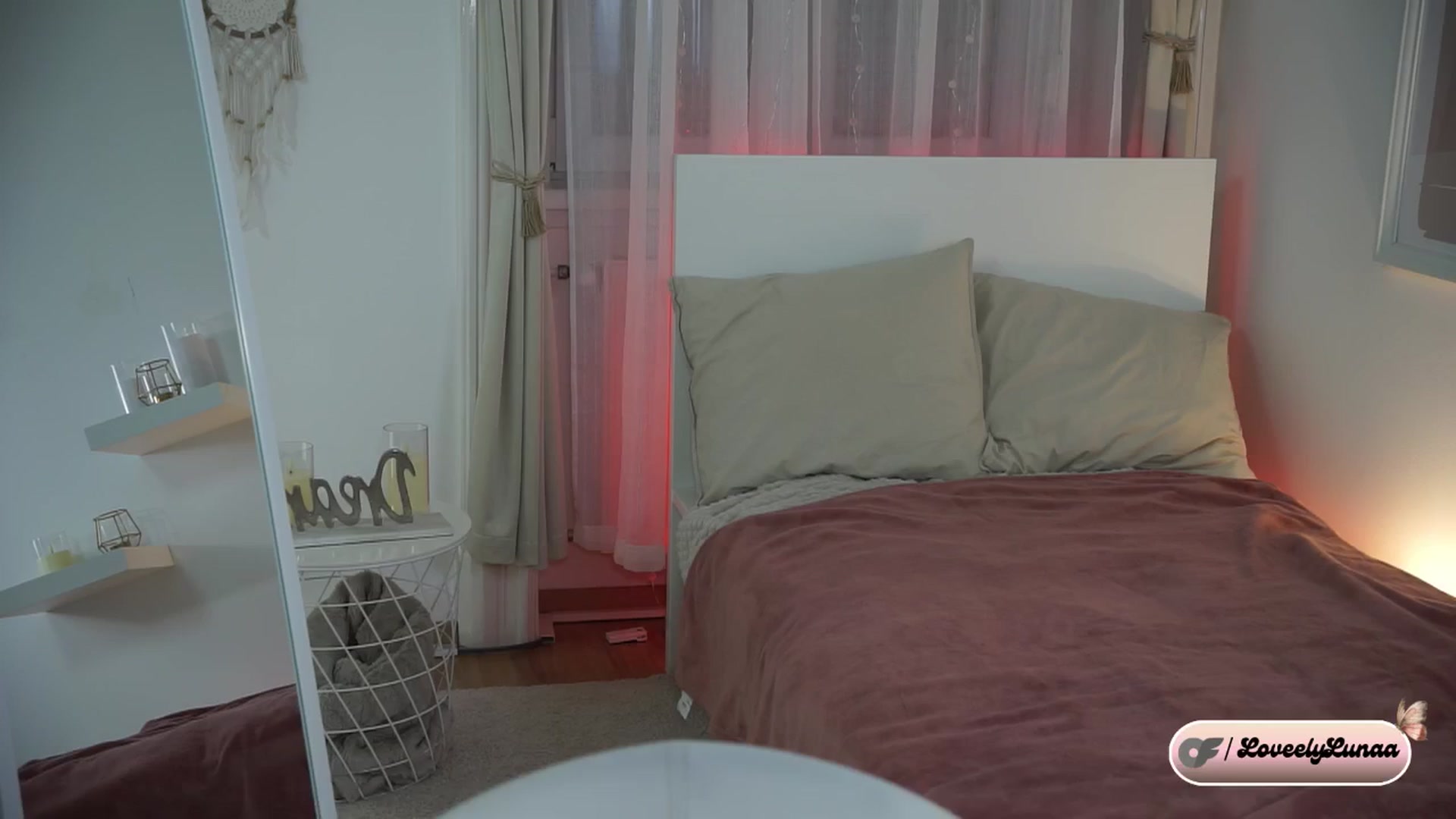 Gallery image thumbnail from LoveelyLunaa's myfreecams stream on, 01/15/2025, 18:22 image 1 of 20