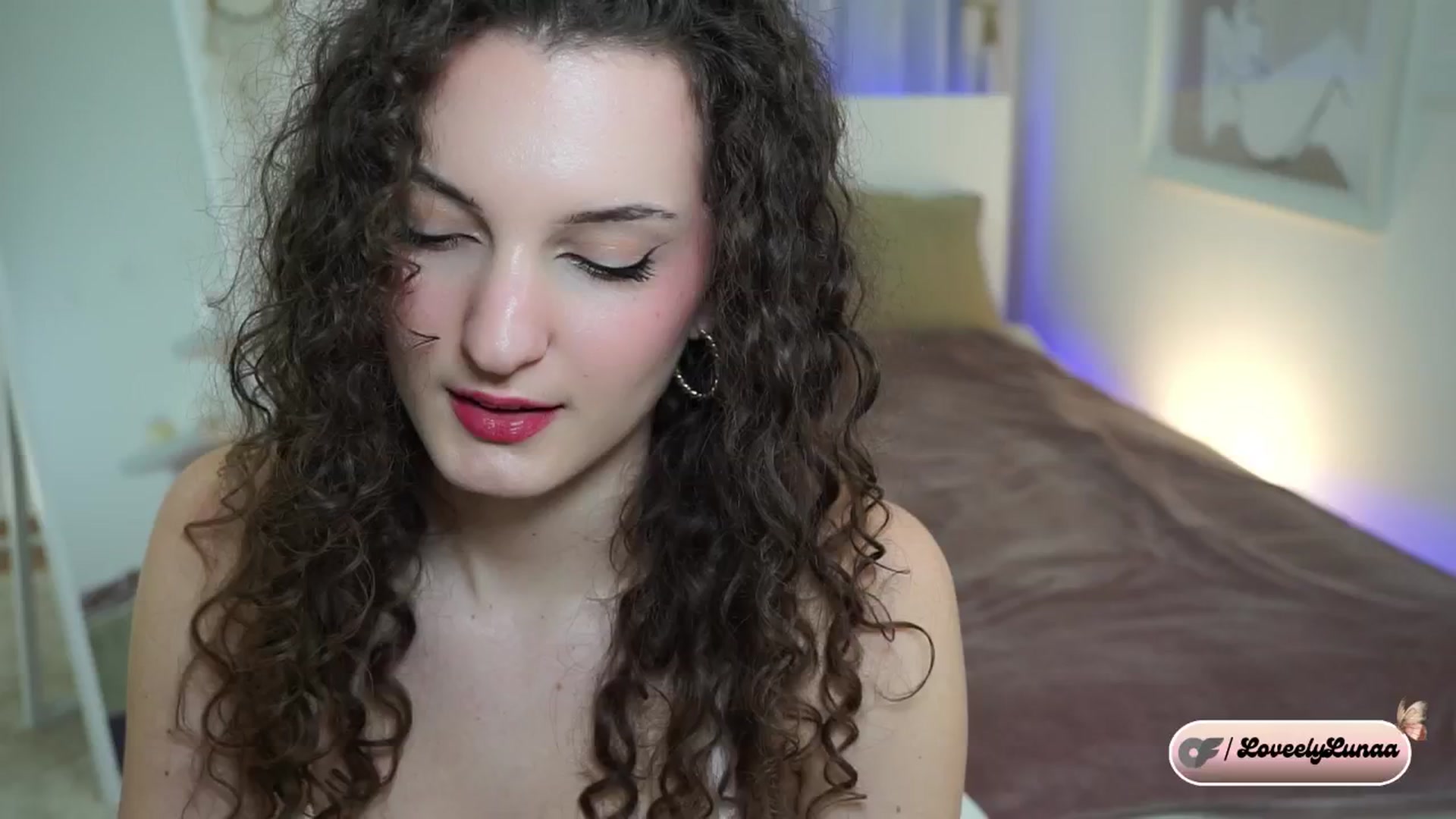 Gallery image thumbnail from LoveelyLunaa's myfreecams stream on, 02/03/2025, 13:37 image 19 of 20