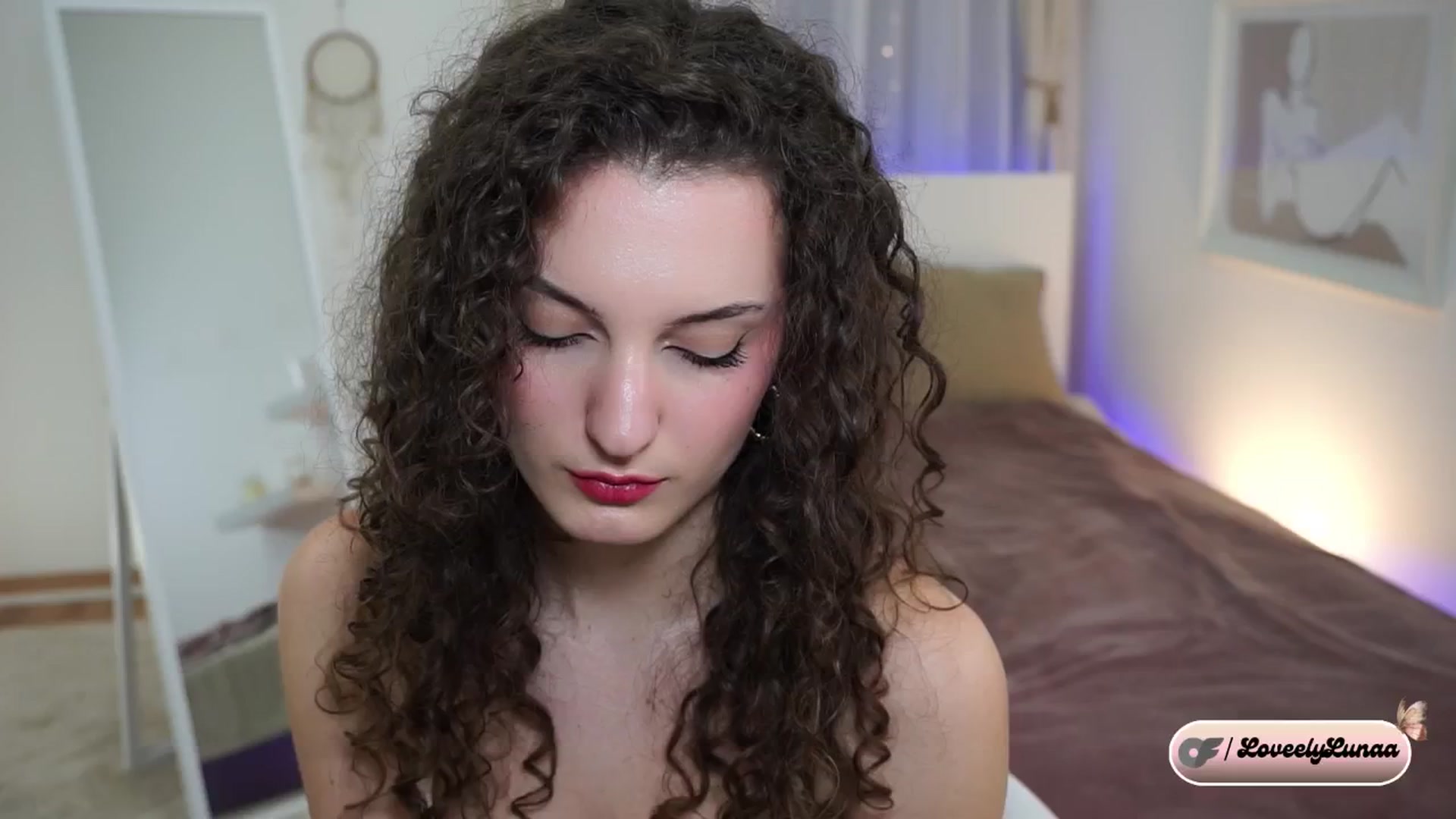 Gallery image thumbnail from LoveelyLunaa's myfreecams stream on, 02/03/2025, 13:37 image 11 of 20