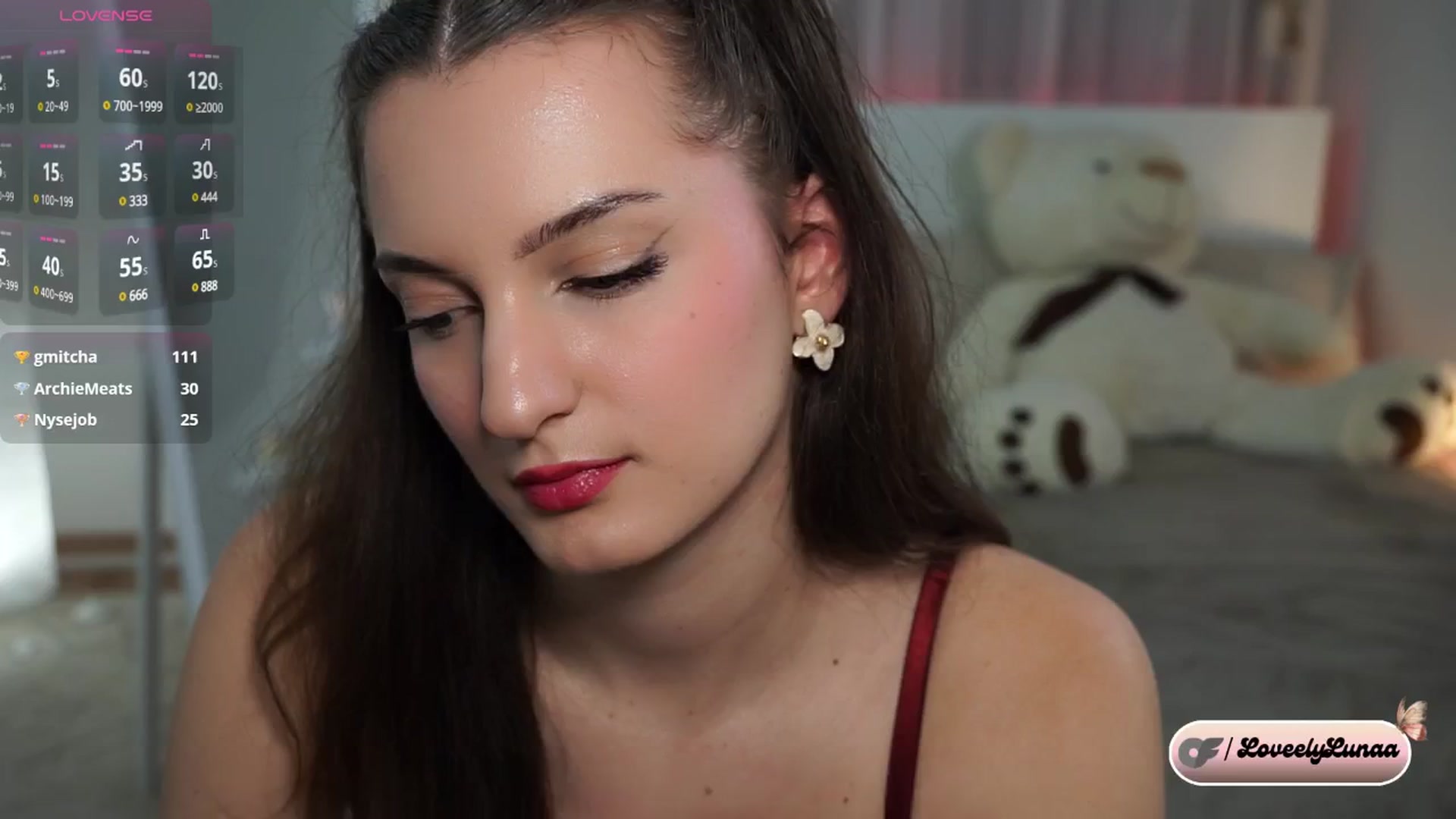 Gallery image thumbnail from LoveelyLunaa's myfreecams stream on, 02/16/2025, 18:02 image 16 of 20