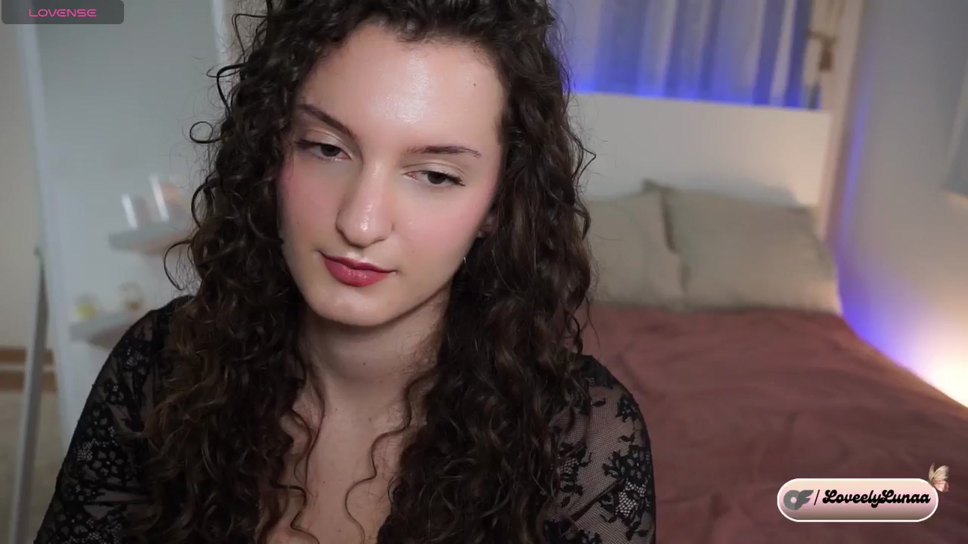 Gallery image thumbnail from LoveelyLunaa's myfreecams stream on, 02/22/2025, 12:43 image 15 of 20