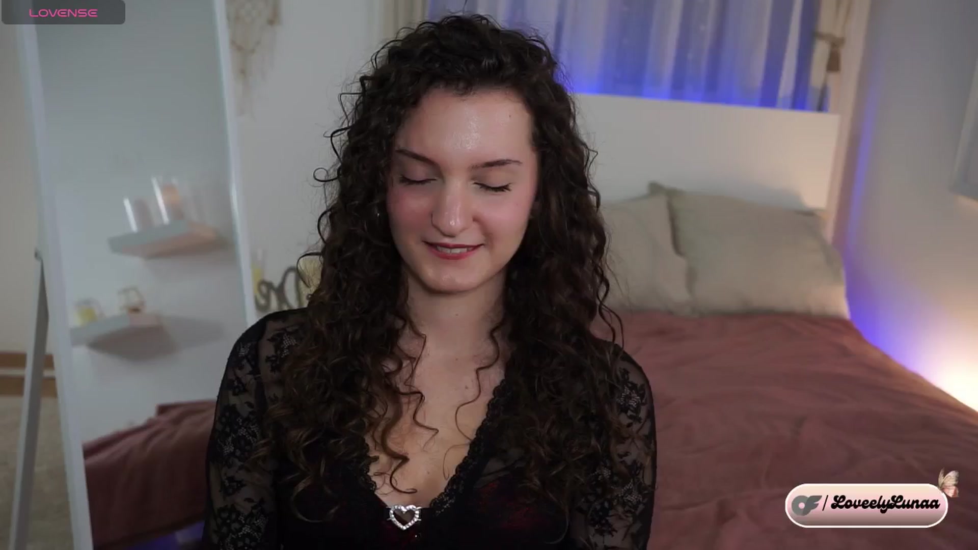 Gallery image thumbnail from LoveelyLunaa's myfreecams stream on, 02/22/2025, 12:43 image 16 of 20