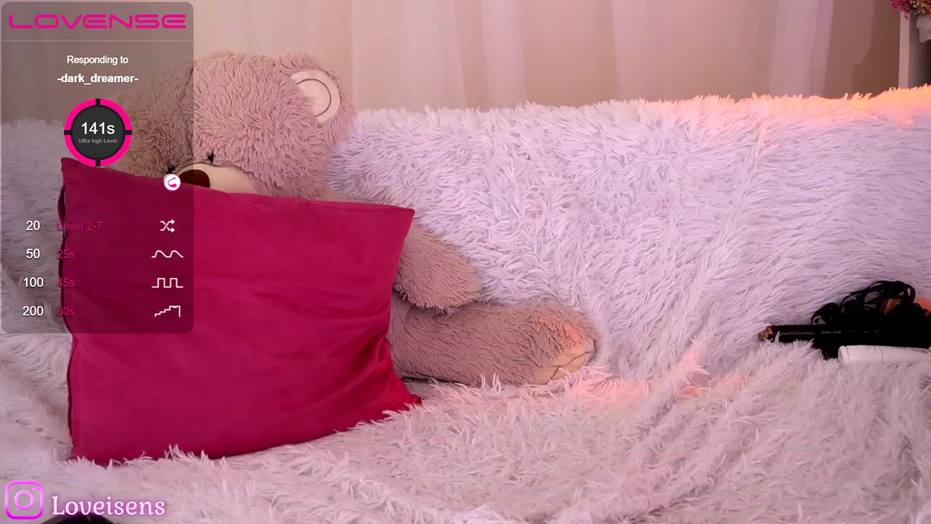 Gallery image thumbnail from Loveisens's myfreecams stream on, 08/27/2023, 23:30 image 10 of 20