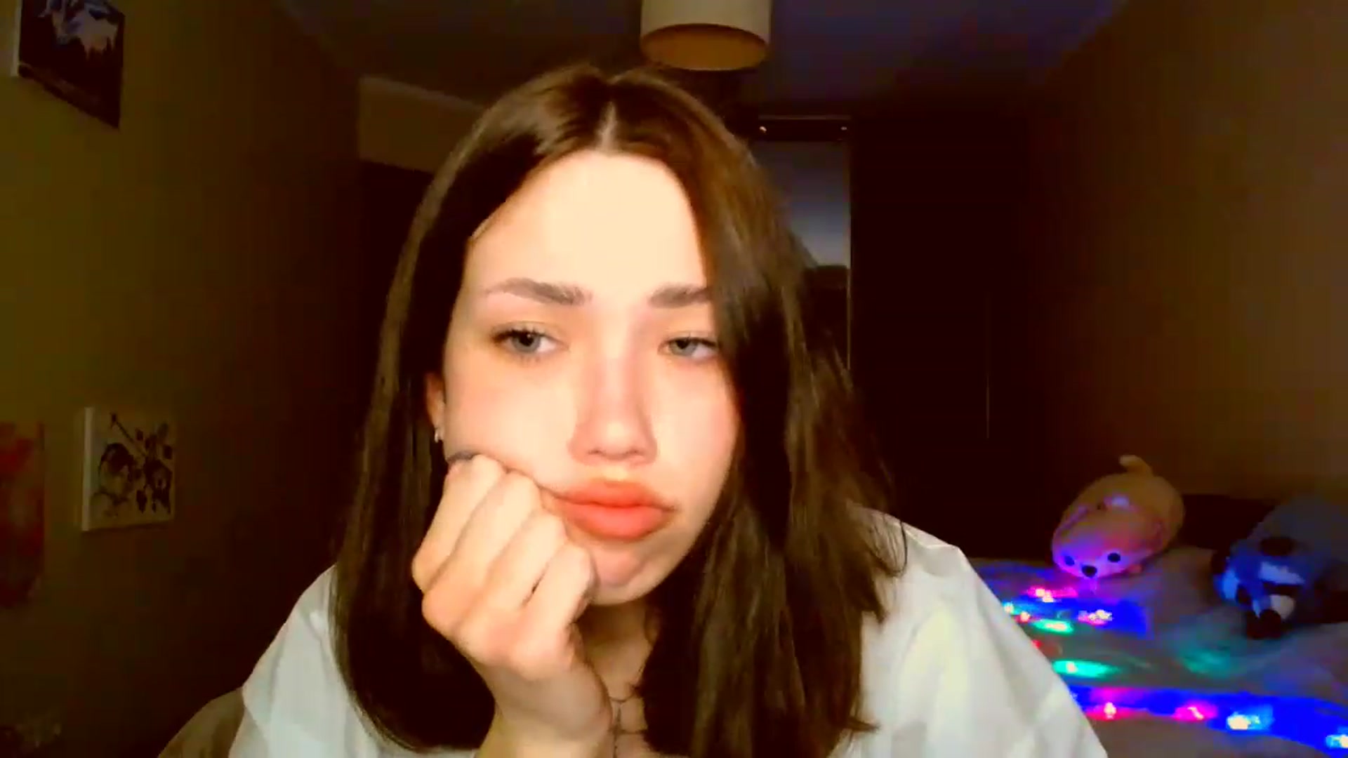 Gallery image thumbnail from LovellyRima__'s myfreecams stream on, 04/05/2023, 19:31 image 14 of 20