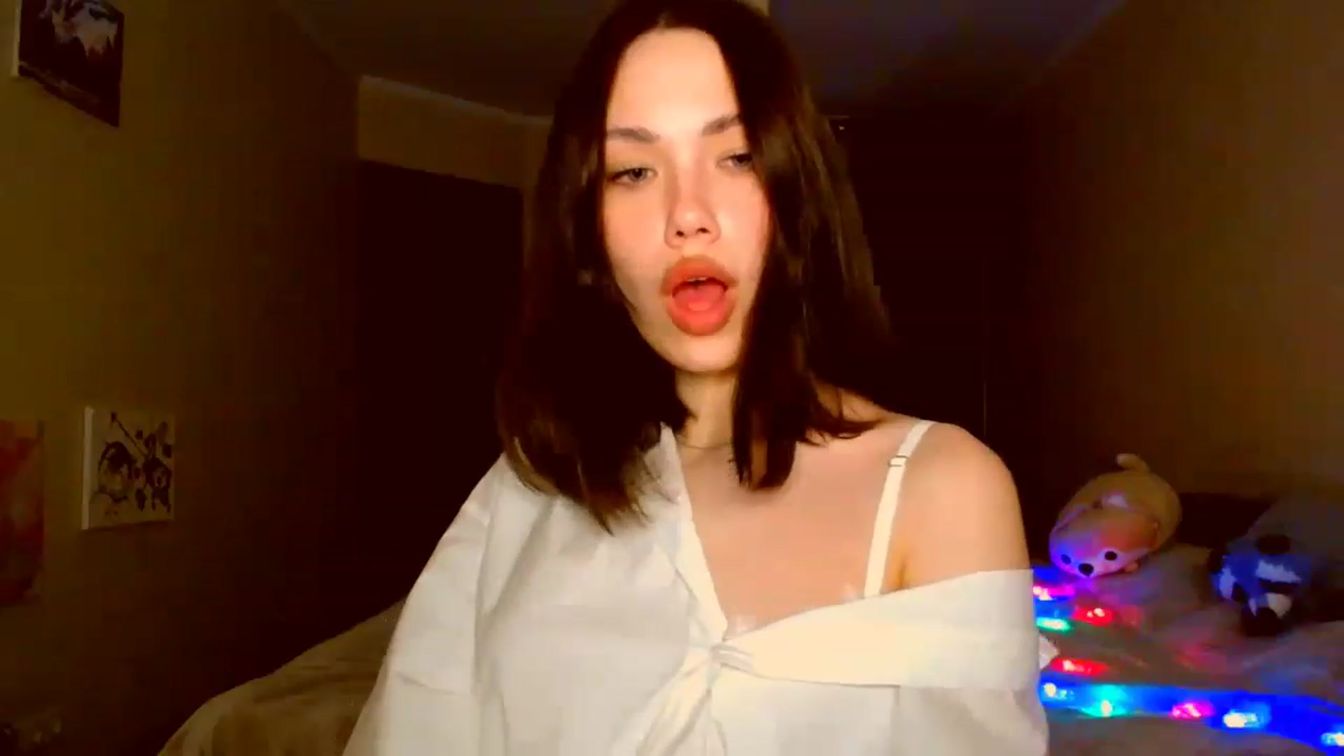 Gallery image thumbnail from LovellyRima__'s myfreecams stream on, 04/05/2023, 19:31 image 19 of 20