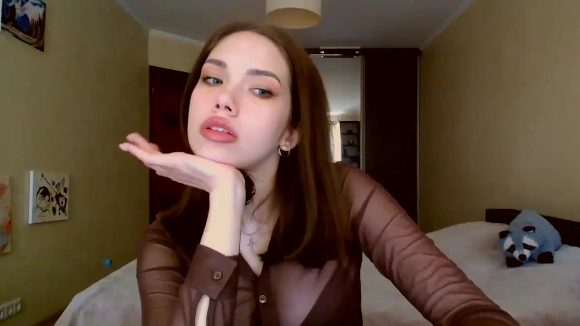 Gallery image thumbnail from LovellyRima__'s myfreecams stream on, 05/05/2023, 10:16 image 8 of 20