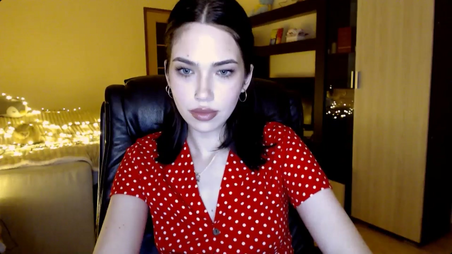 Gallery image thumbnail from LovellyRima__'s myfreecams stream on, 06/03/2024, 19:45 image 6 of 20