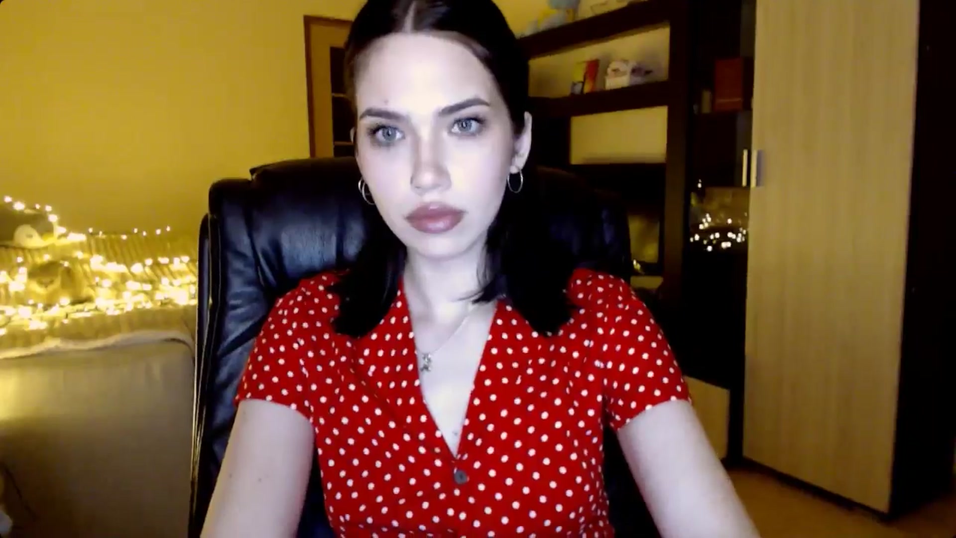 Gallery image thumbnail from LovellyRima__'s myfreecams stream on, 06/03/2024, 19:45 image 7 of 20