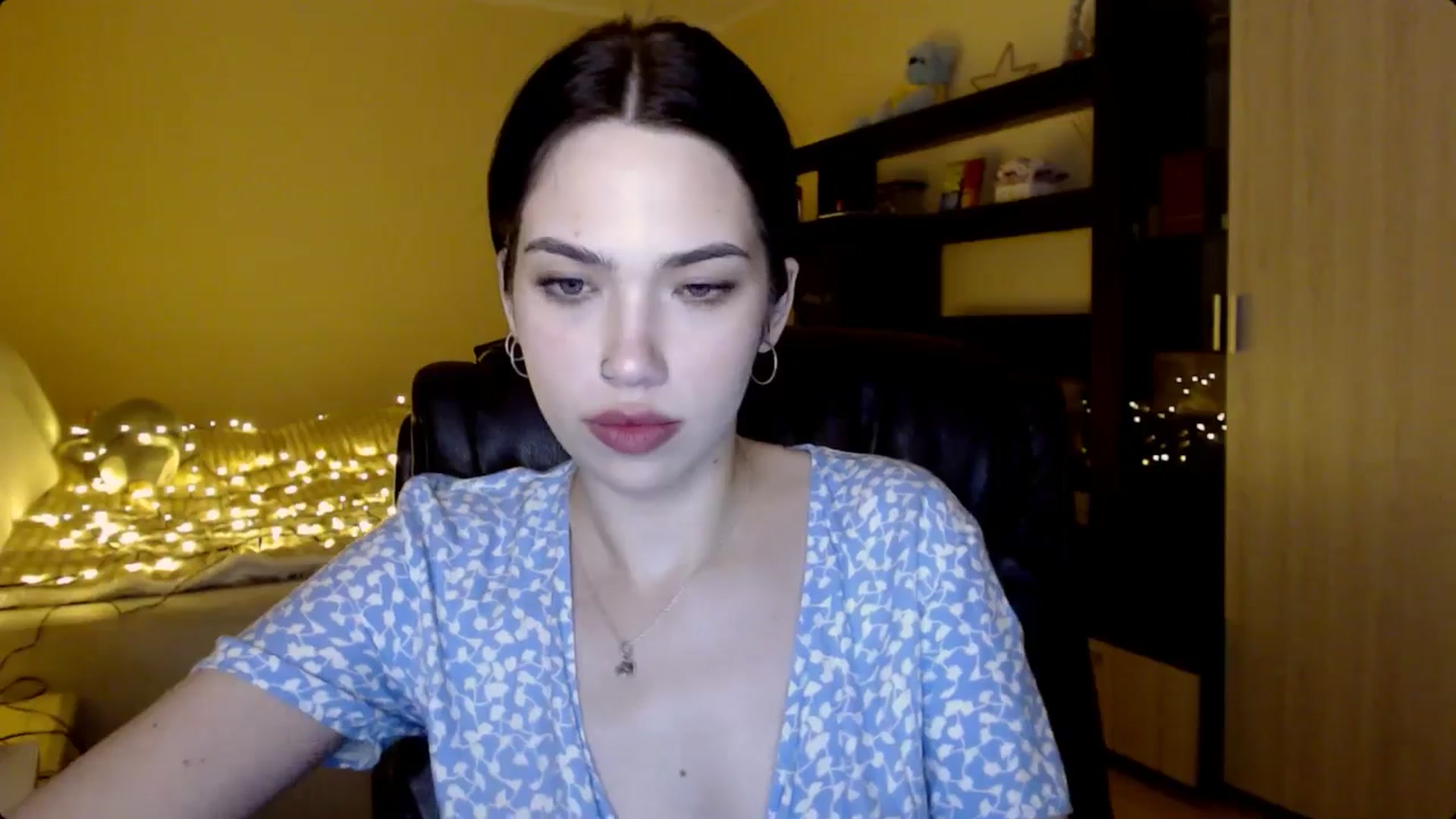 Gallery image thumbnail from LovellyRima__'s myfreecams stream on, 06/05/2024, 20:00 image 18 of 20