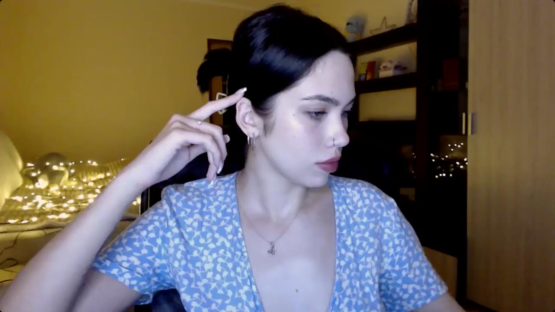 Gallery image thumbnail from LovellyRima__'s myfreecams stream on, 06/05/2024, 20:00 image 15 of 20