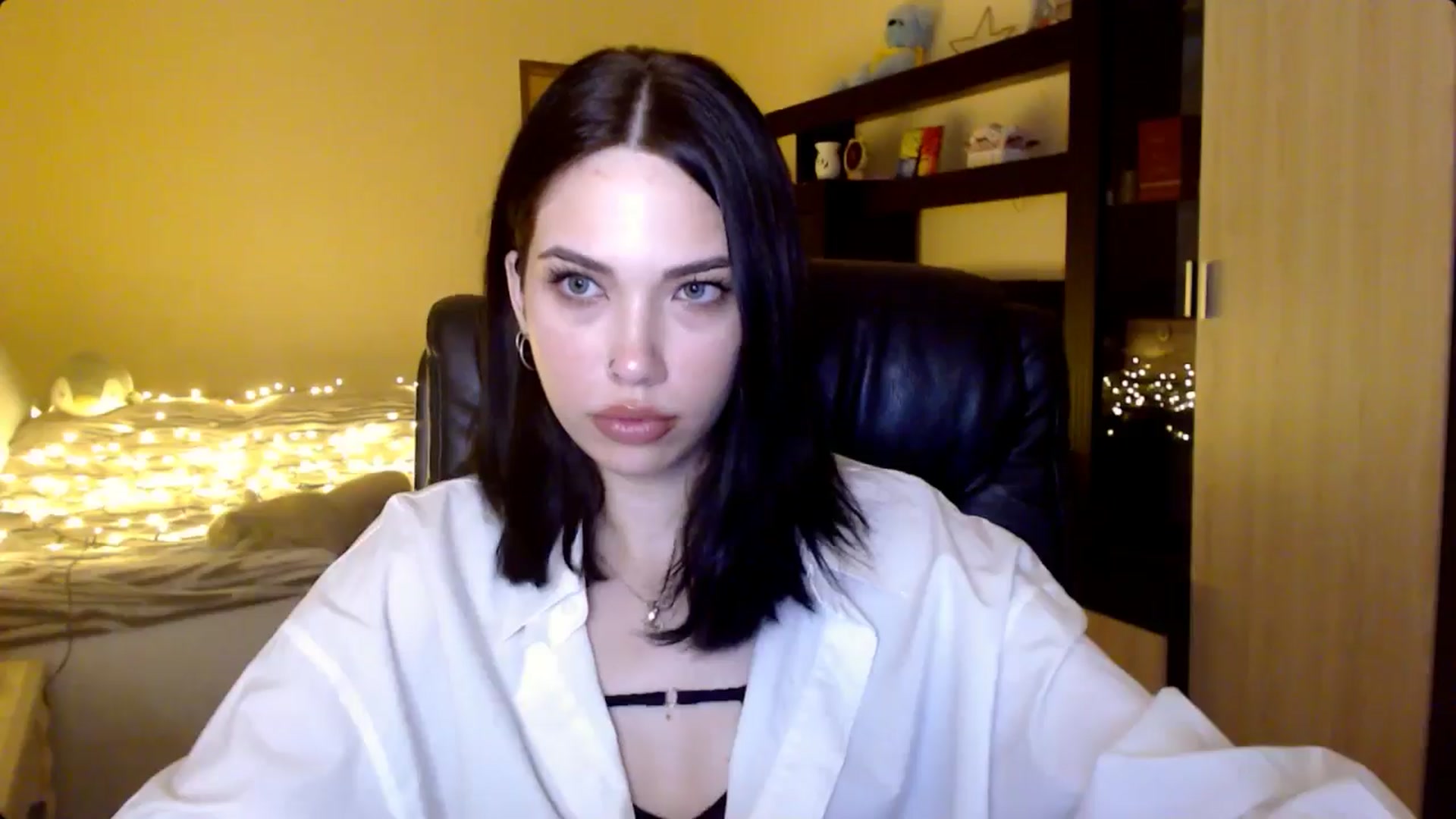 Gallery image thumbnail from LovellyRima__'s myfreecams stream on, 06/13/2024, 22:08 image 5 of 20
