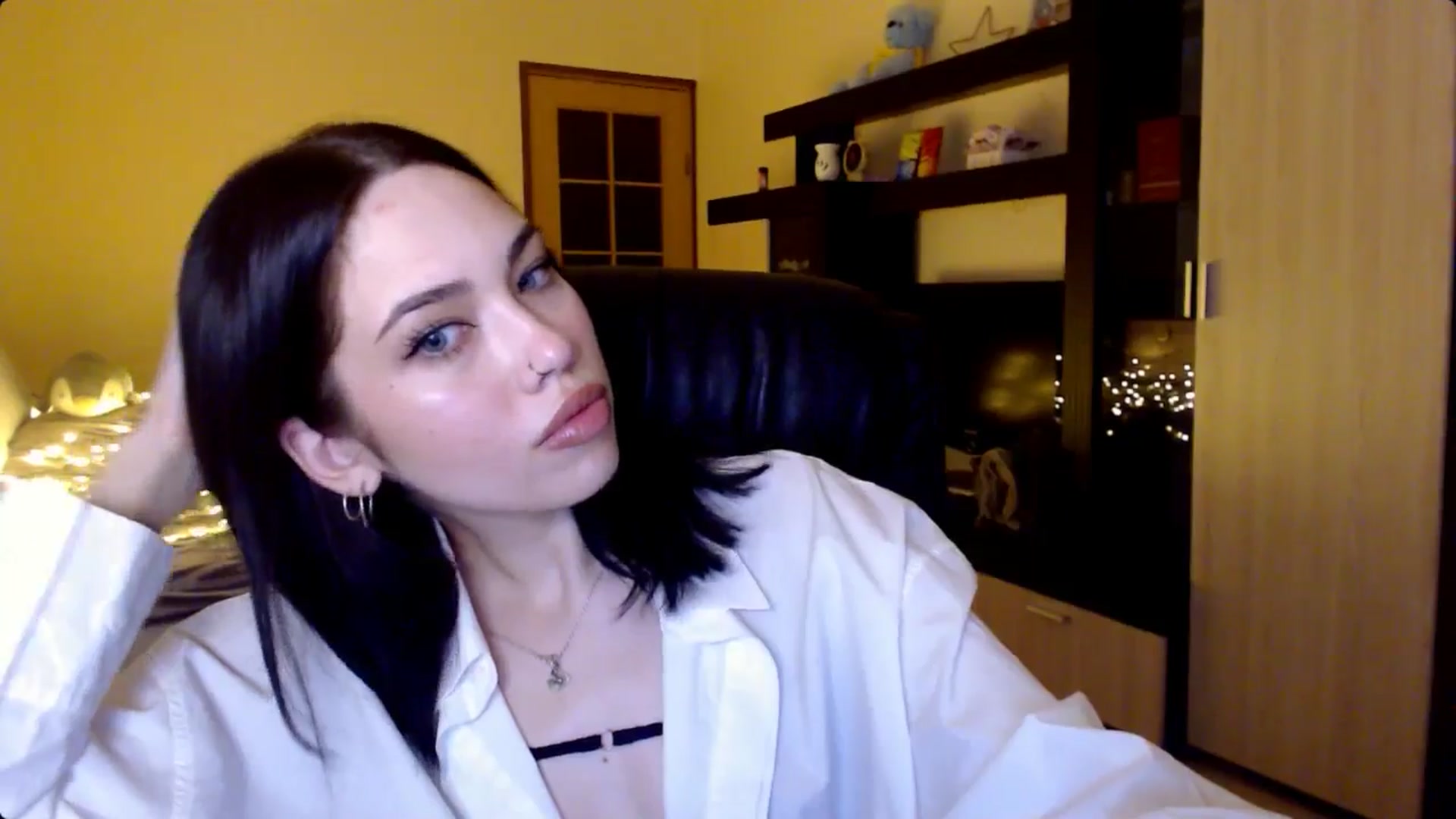 Gallery image thumbnail from LovellyRima__'s myfreecams stream on, 06/13/2024, 22:08 image 18 of 20
