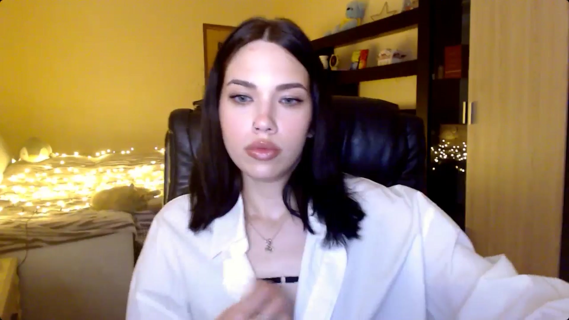 Gallery image thumbnail from LovellyRima__'s myfreecams stream on, 06/13/2024, 22:08 image 19 of 20