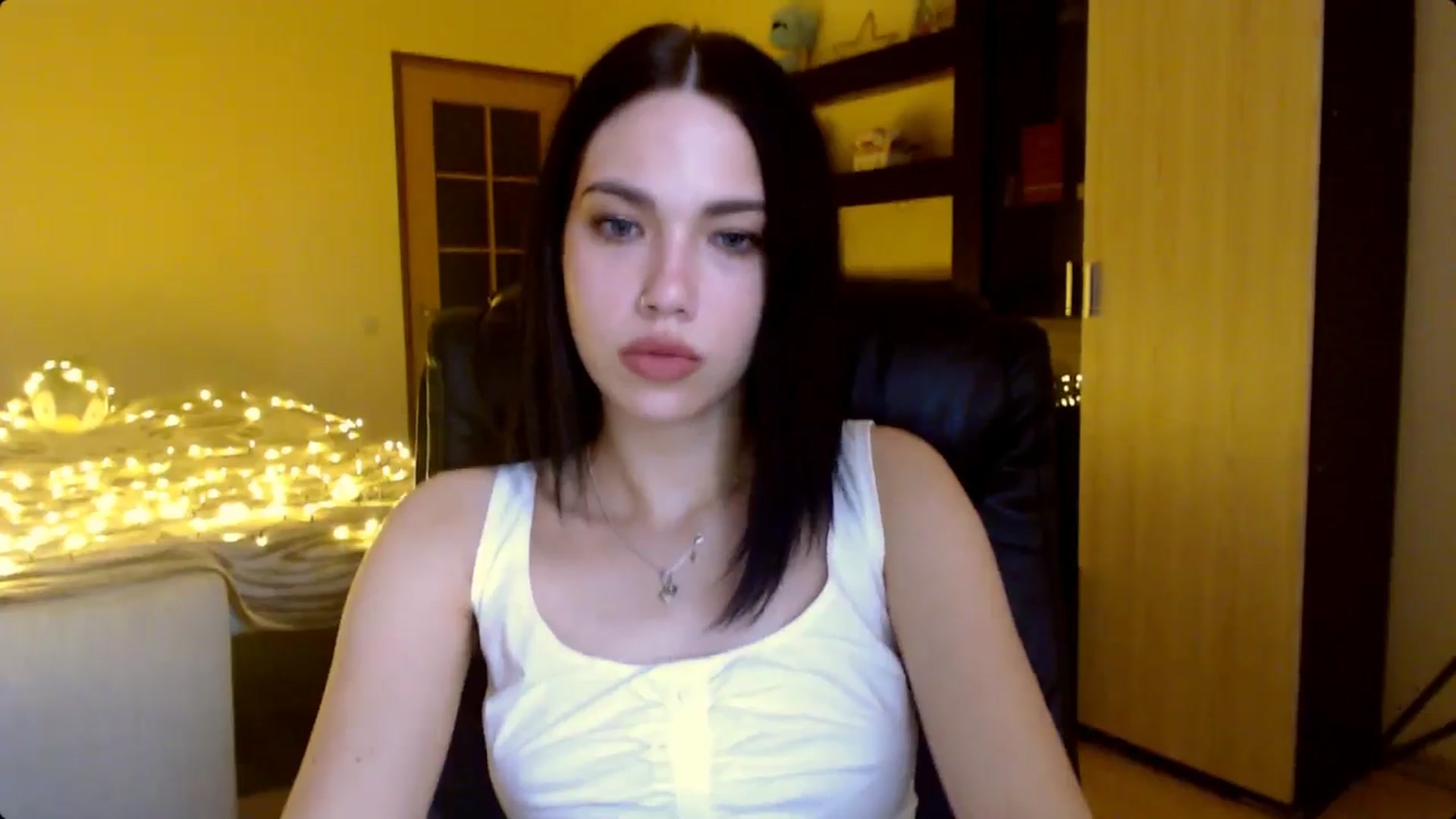 Gallery image thumbnail from LovellyRima__'s myfreecams stream on, 06/22/2024, 18:26 image 9 of 20