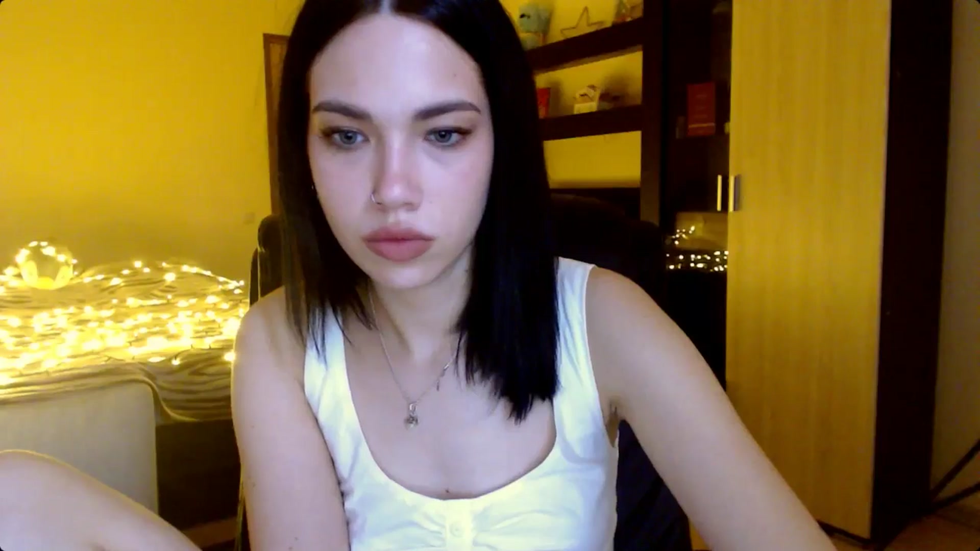 Gallery image thumbnail from LovellyRima__'s myfreecams stream on, 06/22/2024, 18:26 image 12 of 20