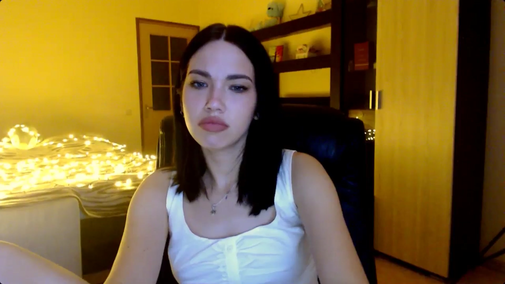Gallery image thumbnail from LovellyRima__'s myfreecams stream on, 06/22/2024, 18:26 image 14 of 20