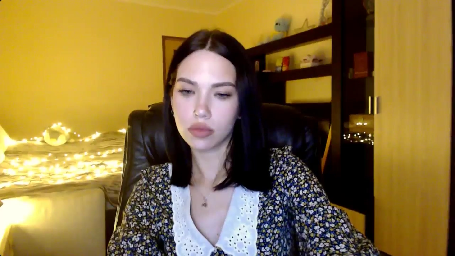 Gallery image thumbnail from LovellyRima__'s myfreecams stream on, 06/23/2024, 20:23 image 19 of 20