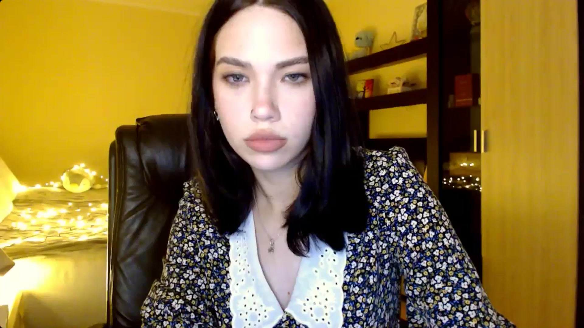 Gallery image thumbnail from LovellyRima__'s myfreecams stream on, 06/23/2024, 20:23 image 6 of 20
