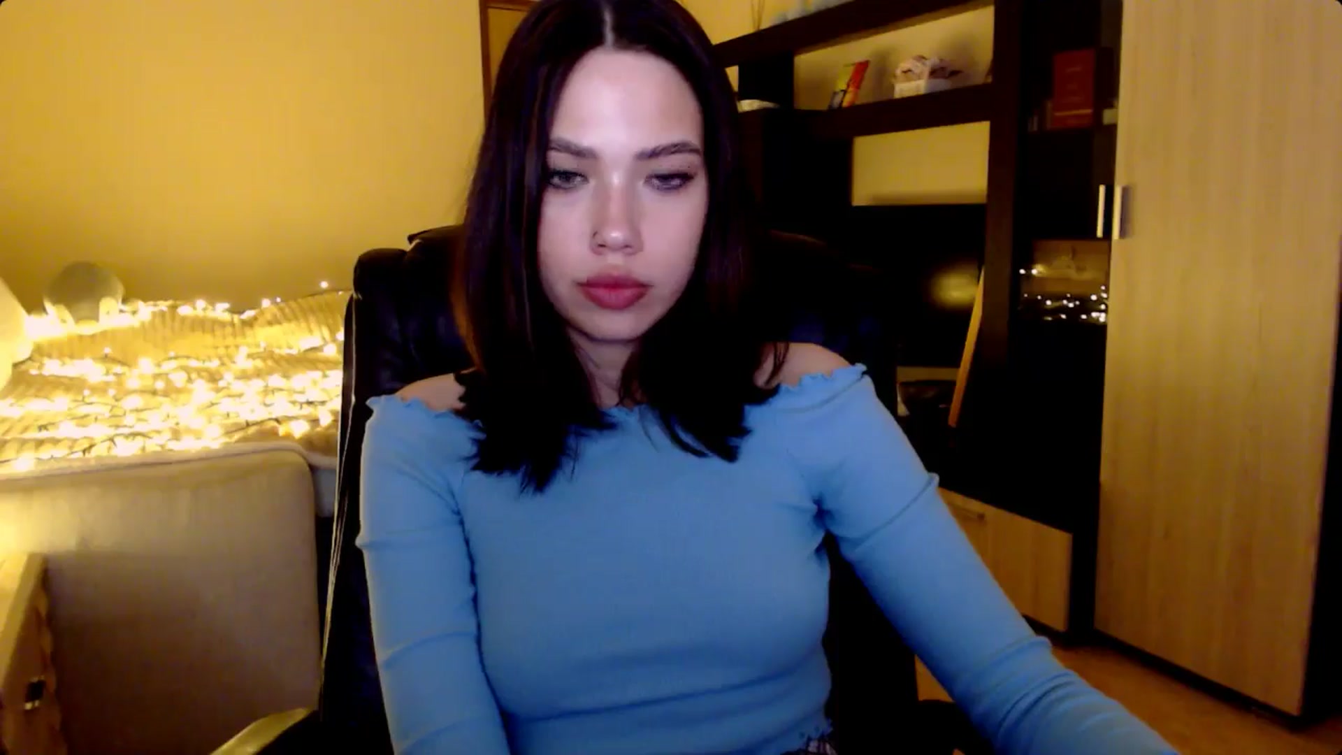 Gallery image thumbnail from LovellyRima__'s myfreecams stream on, 08/02/2024, 18:35 image 17 of 20