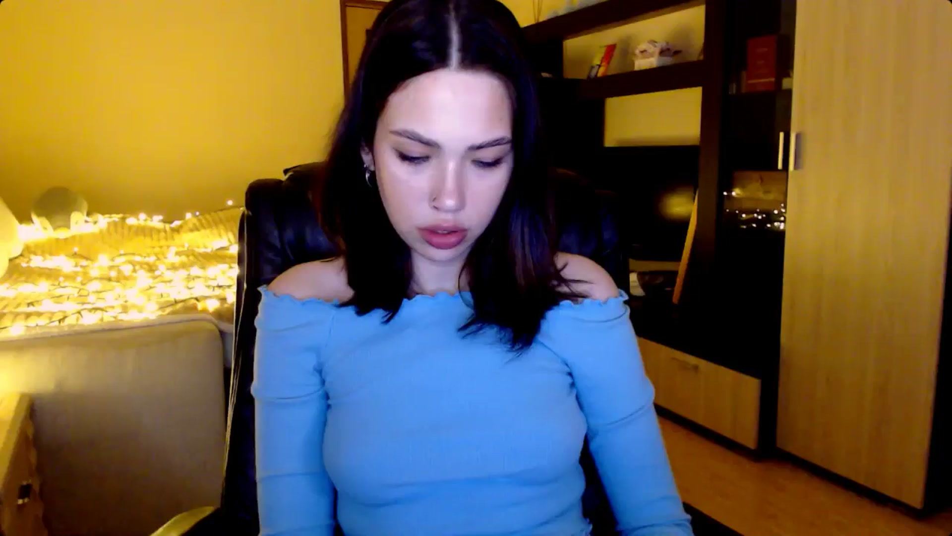 Gallery image thumbnail from LovellyRima__'s myfreecams stream on, 08/02/2024, 18:35 image 1 of 20