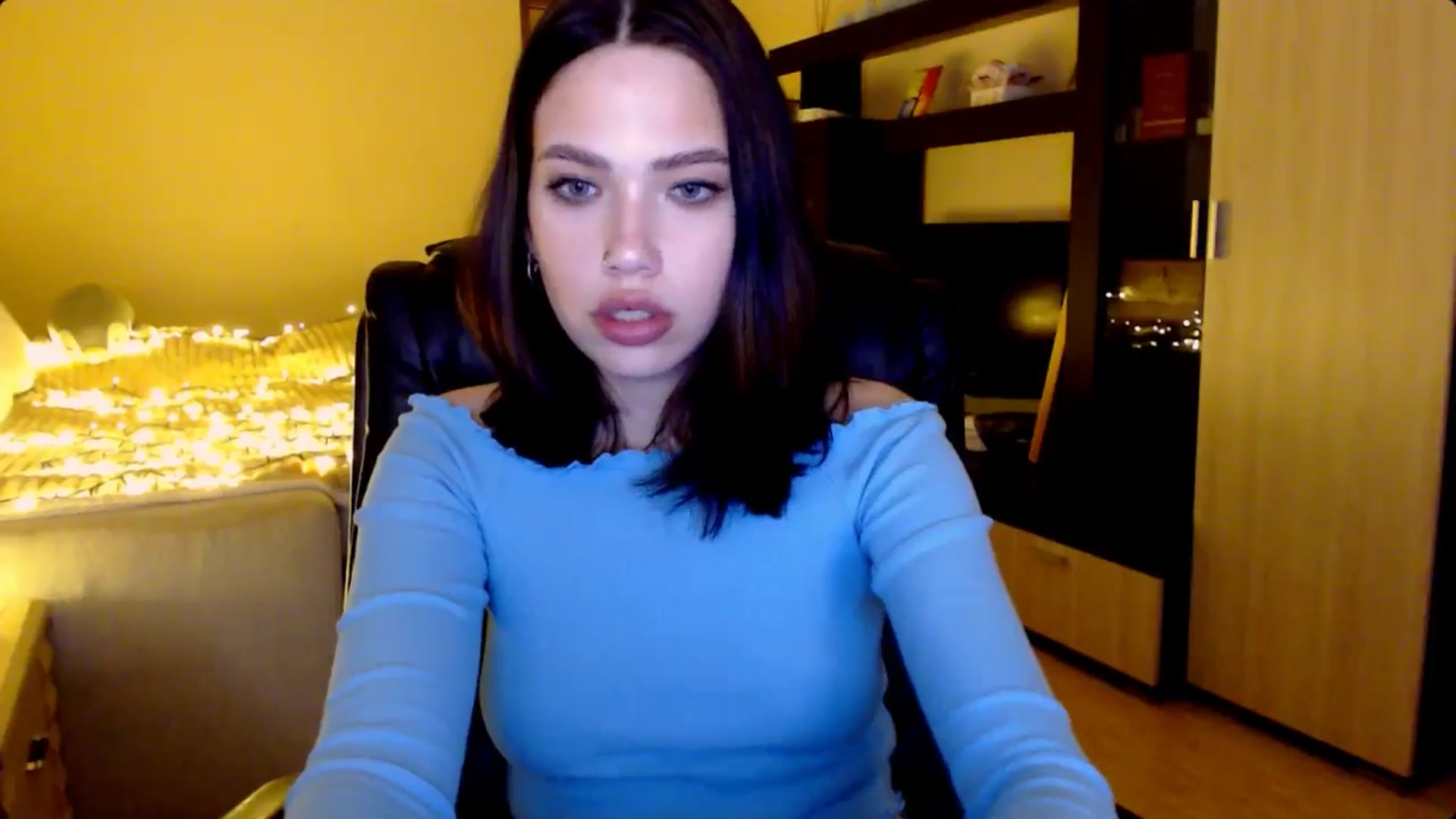 Gallery image thumbnail from LovellyRima__'s myfreecams stream on, 08/02/2024, 18:35 image 12 of 20
