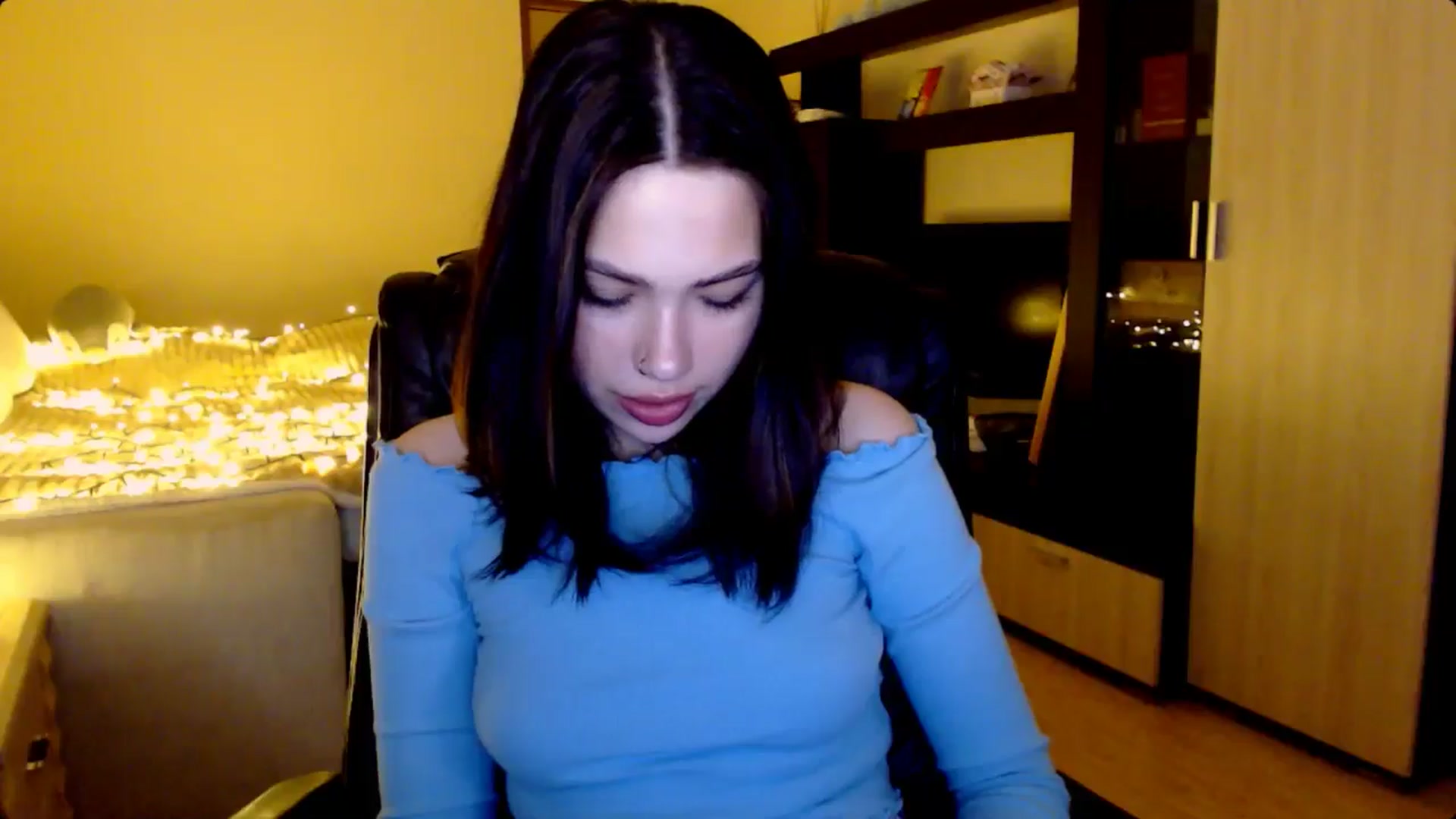 Gallery image thumbnail from LovellyRima__'s myfreecams stream on, 08/02/2024, 18:35 image 13 of 20