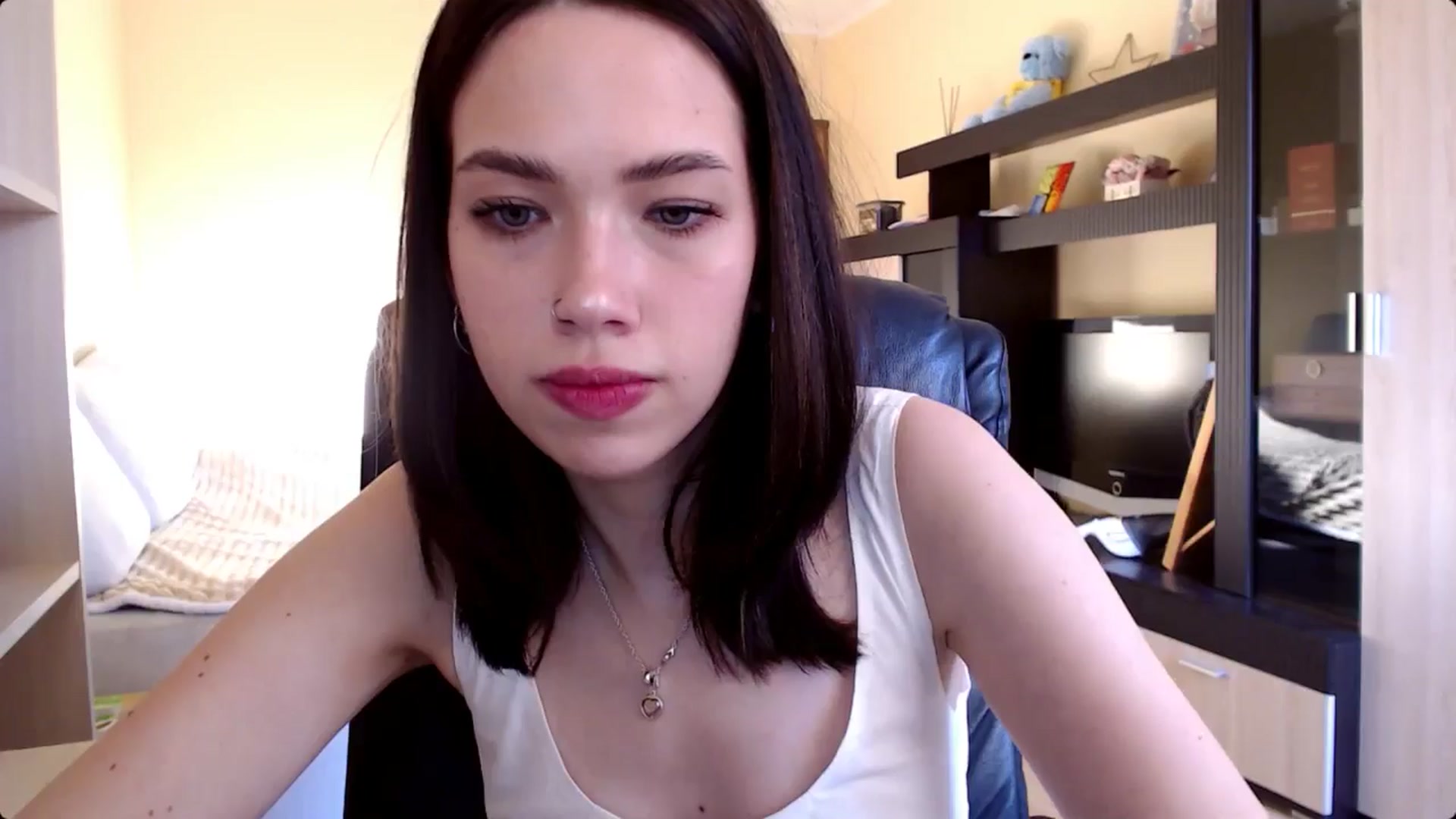 Gallery image thumbnail from LovellyRima__'s myfreecams stream on, 08/05/2024, 16:33 image 18 of 20