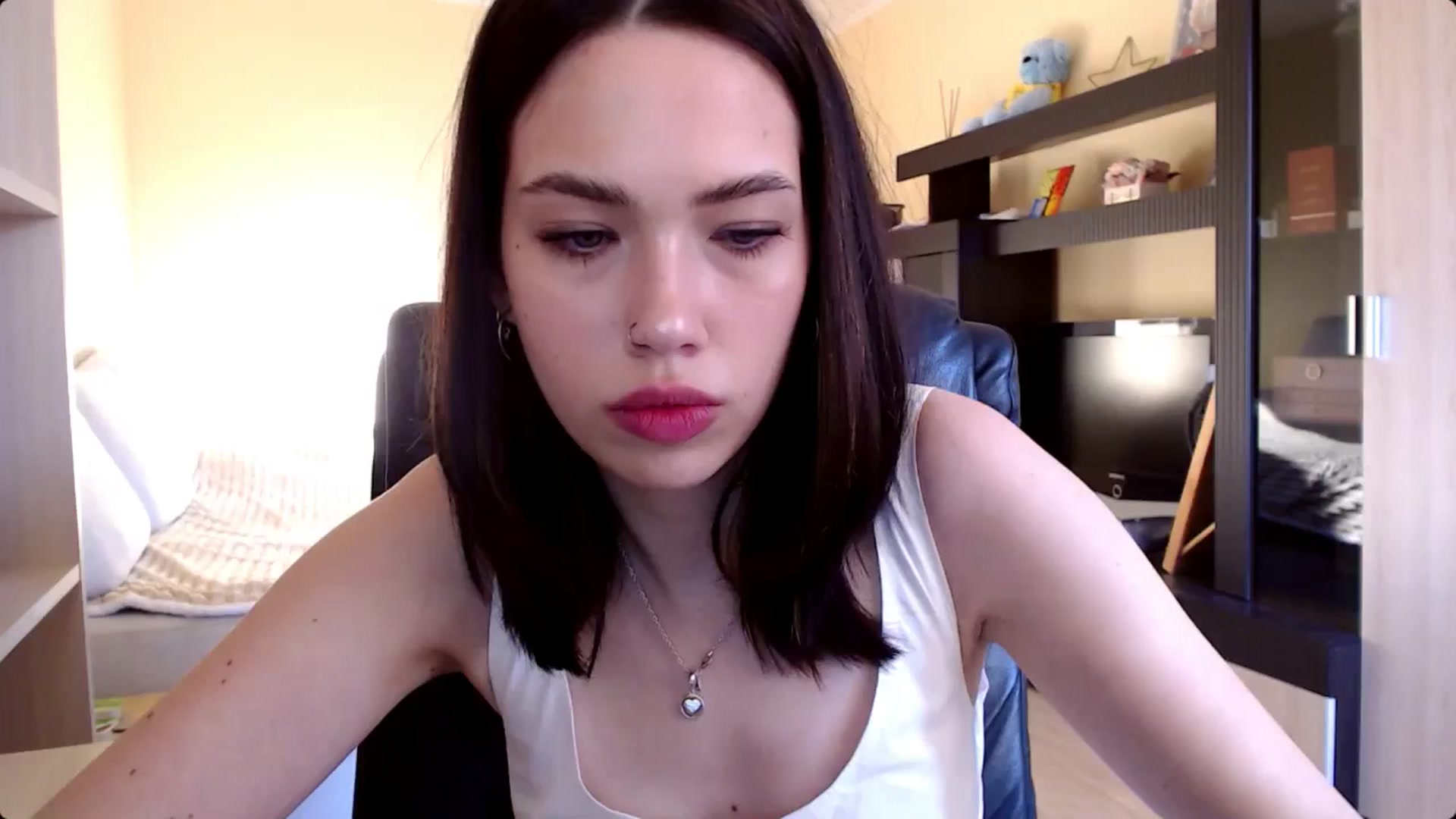 Gallery image thumbnail from LovellyRima__'s myfreecams stream on, 08/05/2024, 16:33 image 19 of 20