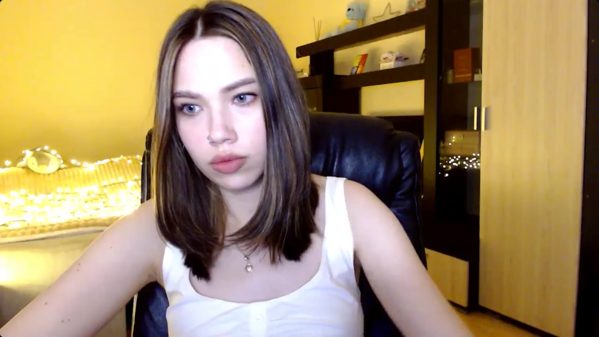 Gallery image thumbnail from LovellyRima__'s myfreecams stream on, 08/10/2024, 21:07 image 9 of 20