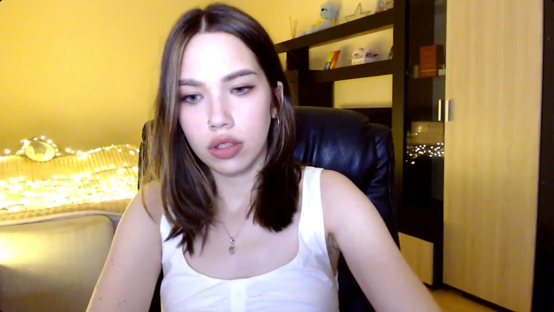 Gallery image thumbnail from LovellyRima__'s myfreecams stream on, 08/10/2024, 21:07 image 13 of 20