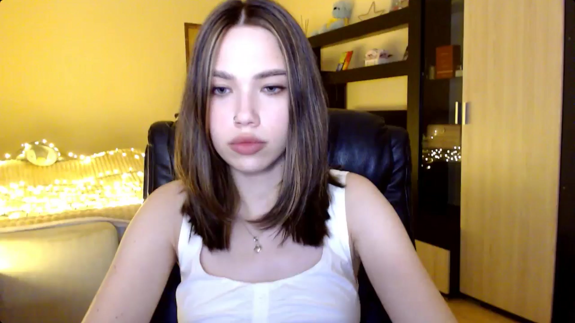Gallery image thumbnail from LovellyRima__'s myfreecams stream on, 08/10/2024, 21:07 image 2 of 20