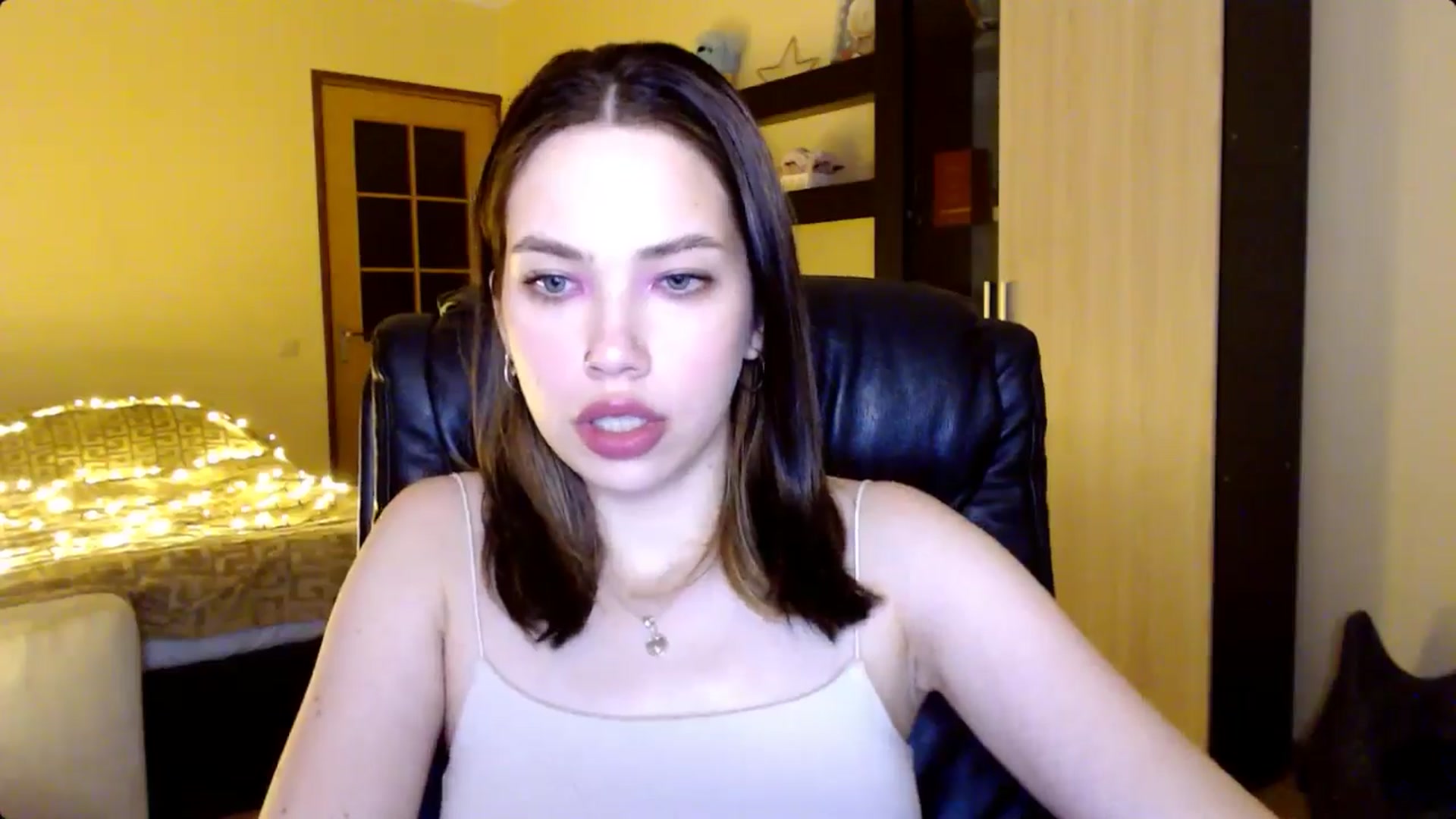 Gallery image thumbnail from LovellyRima__'s myfreecams stream on, 08/18/2024, 20:46 image 18 of 20