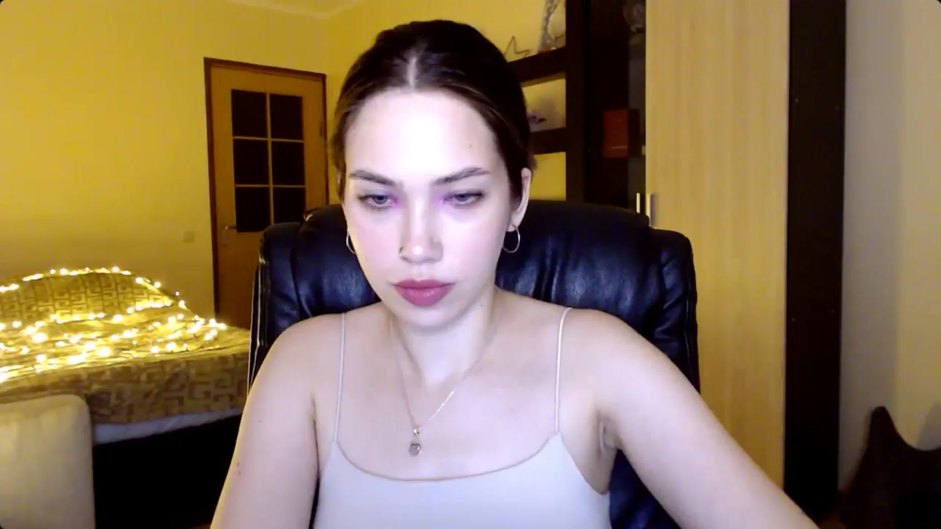 Gallery image thumbnail from LovellyRima__'s myfreecams stream on, 08/18/2024, 20:46 image 8 of 20