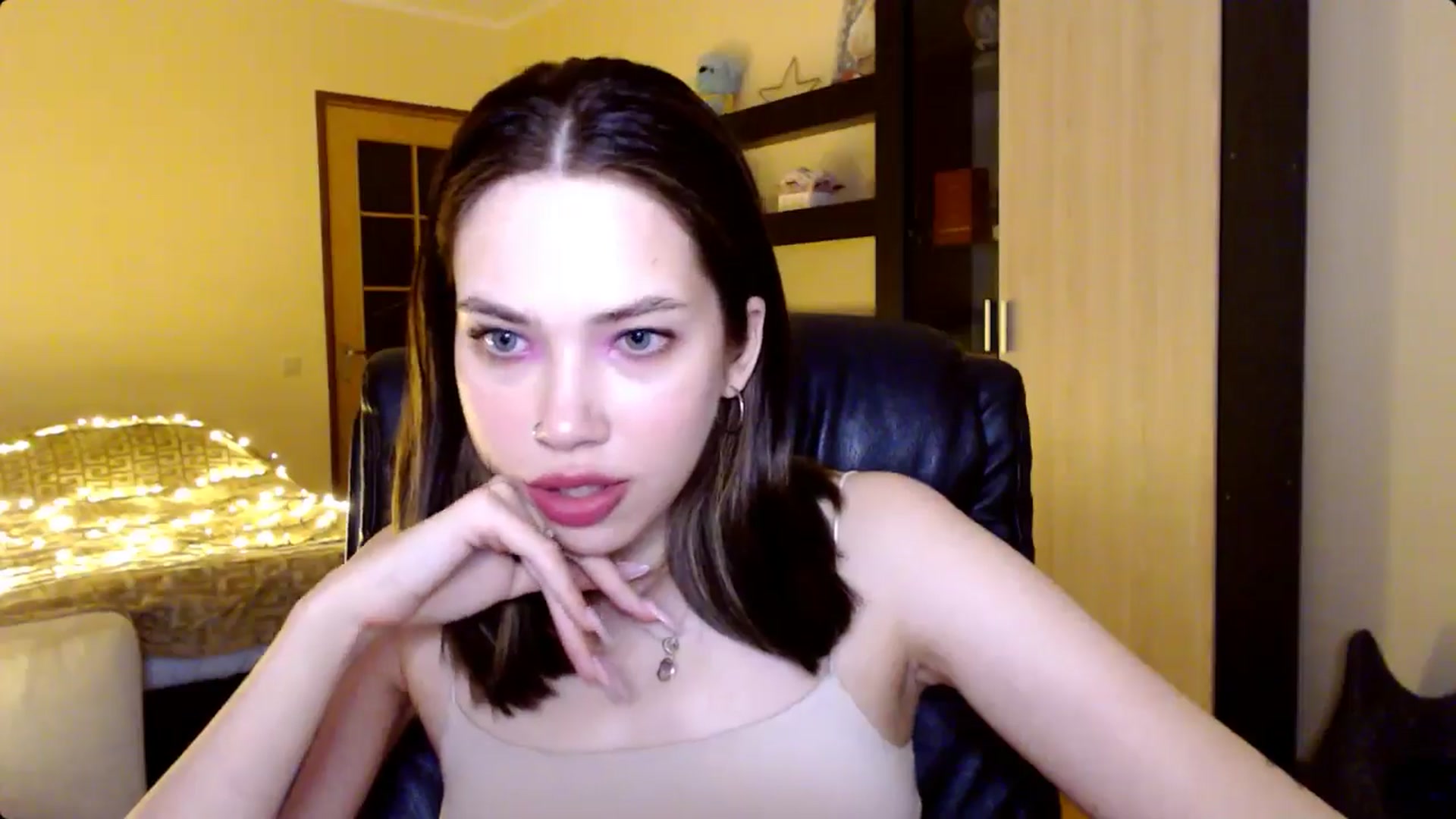 Gallery image thumbnail from LovellyRima__'s myfreecams stream on, 08/18/2024, 20:46 image 9 of 20